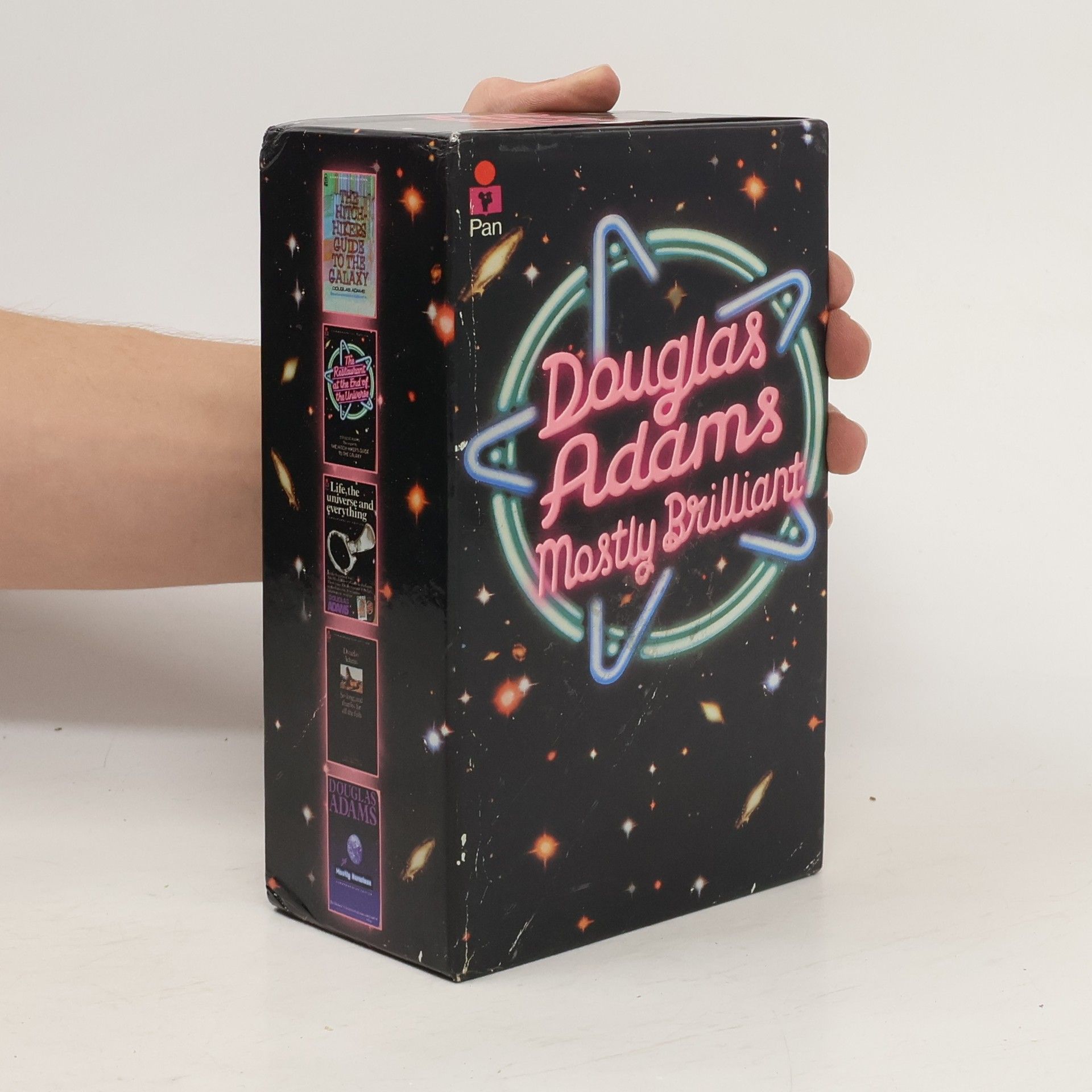 Douglas Adams The Hitchhiker's Guide to the Galaxy 1-5