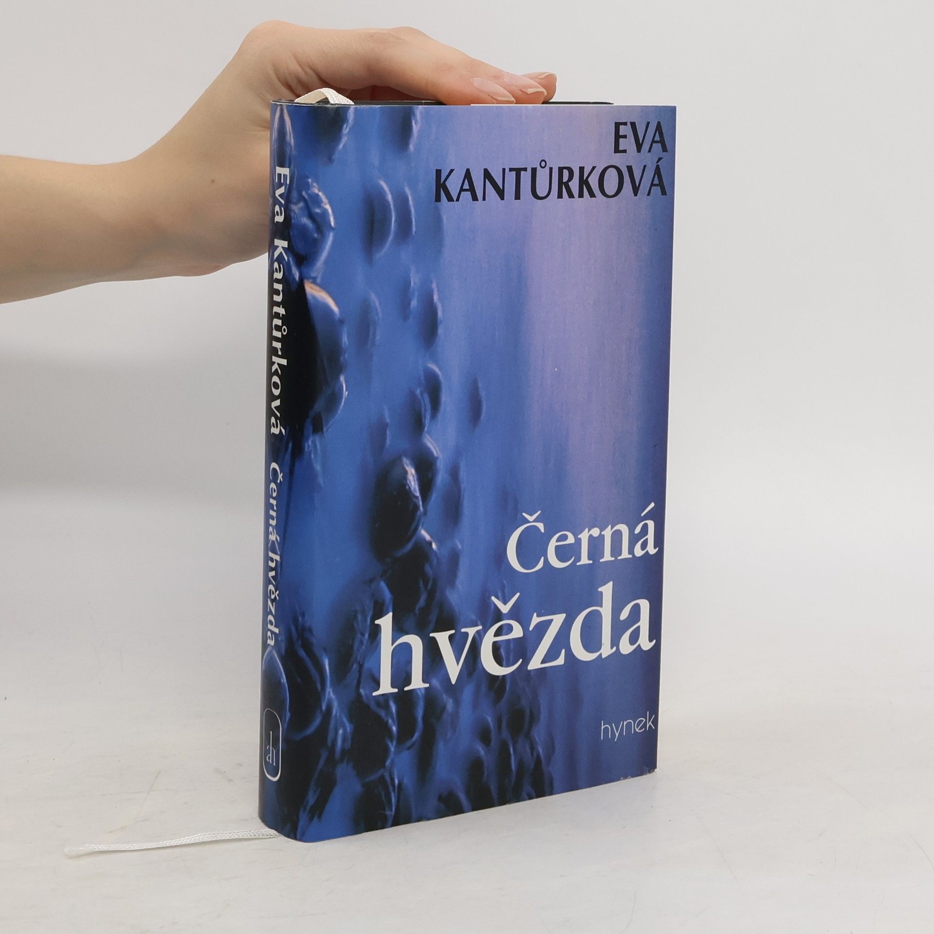 Eva Kantůrková Černá hvězda