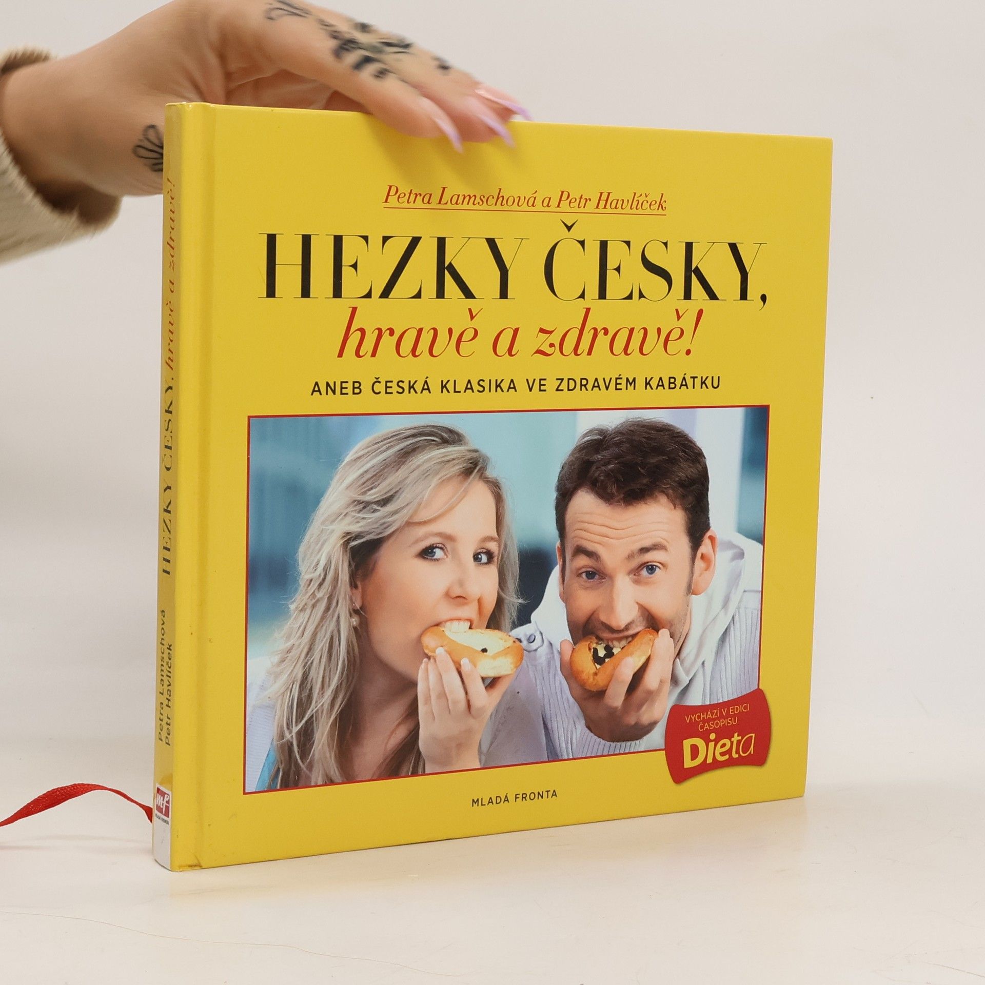 Petra Lamschová  Hravě a zdravě!. Aneb, Česká klasika ve zdravém kabátku