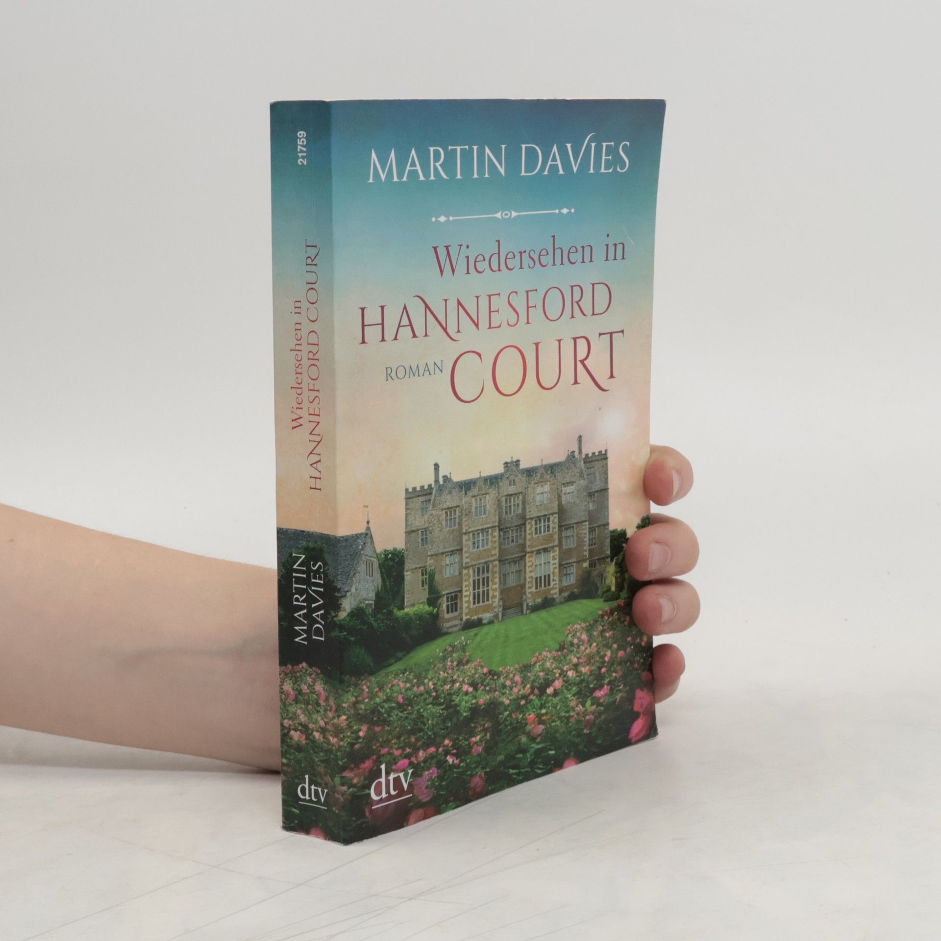 Martin Davies Wiedersehen in Hannesford Court