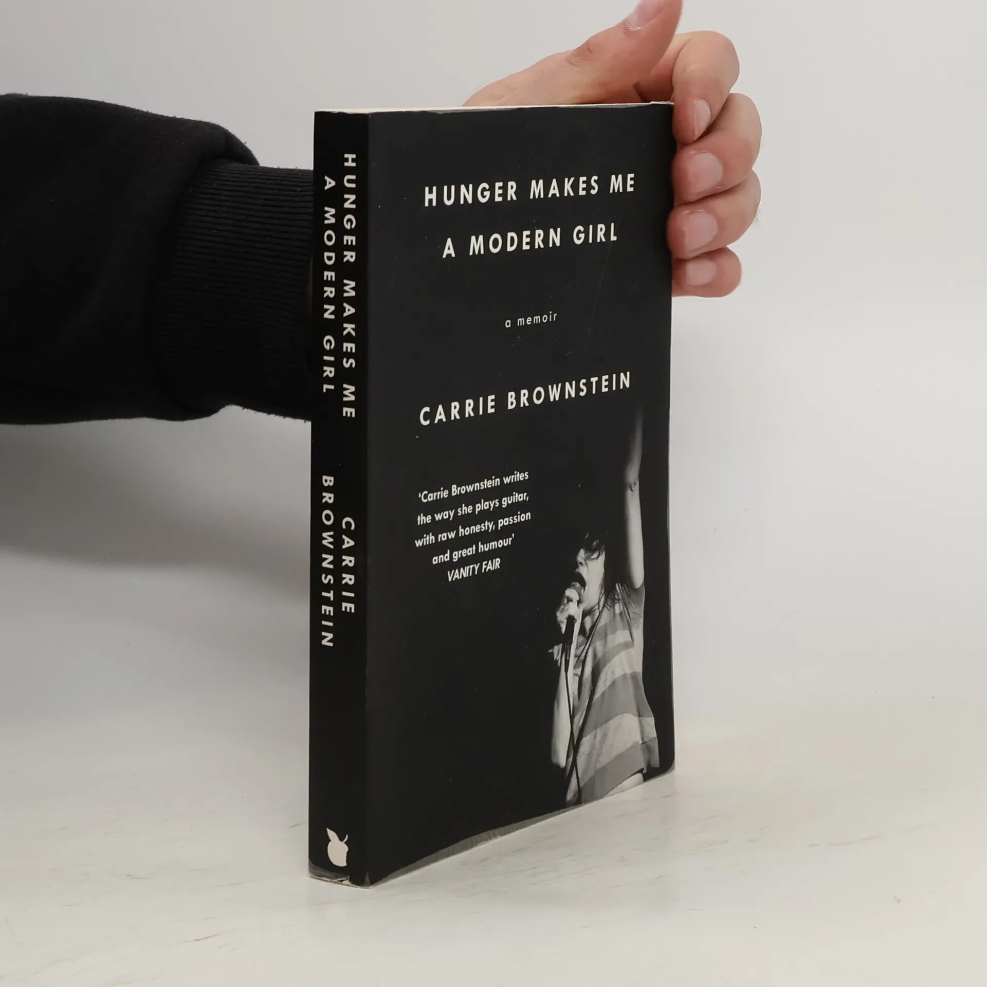 Hunger Makes Me a Modern Girl | Book | Paperback | Carrie Brownstein | EN