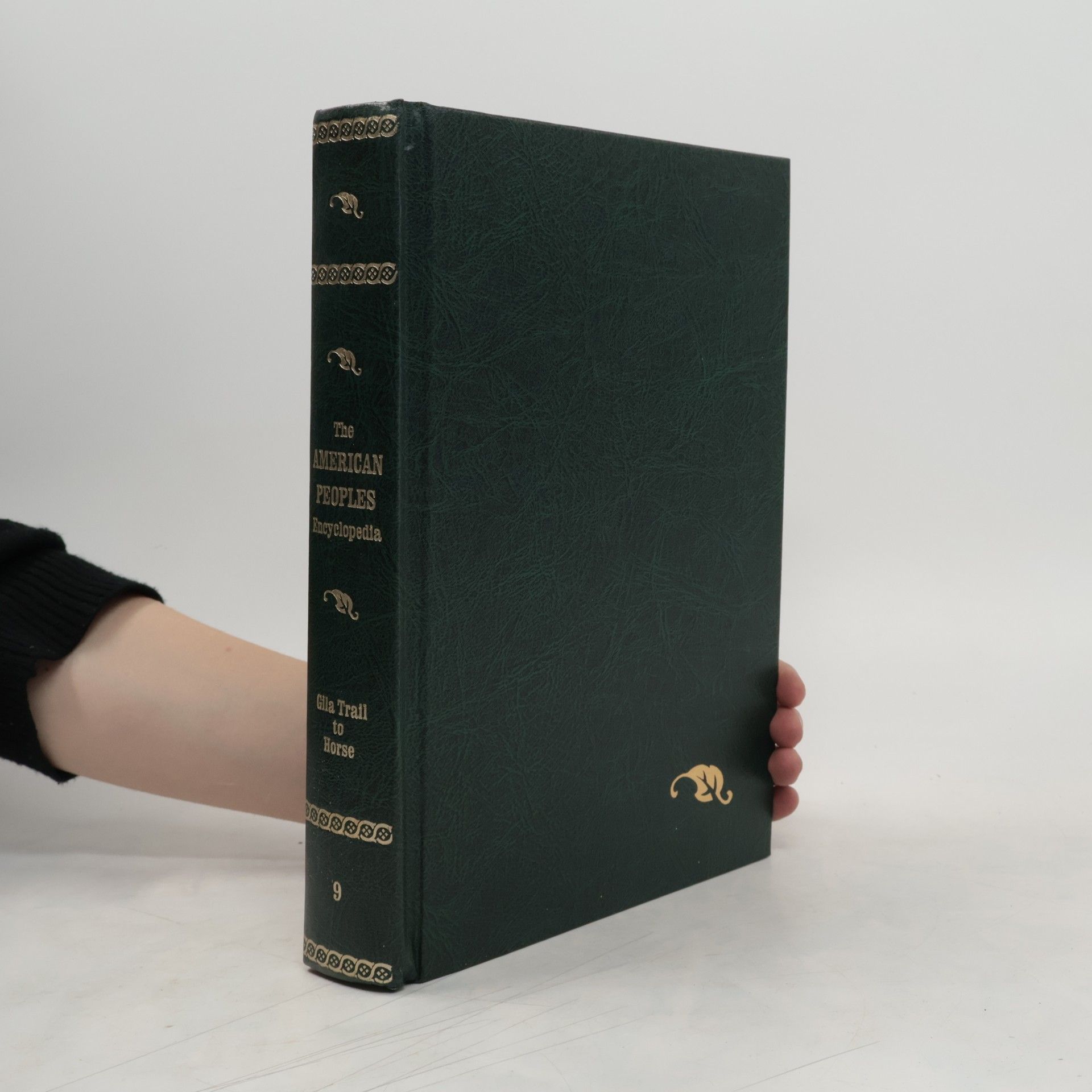kolektiv The American Peoples Encyclopedia 9