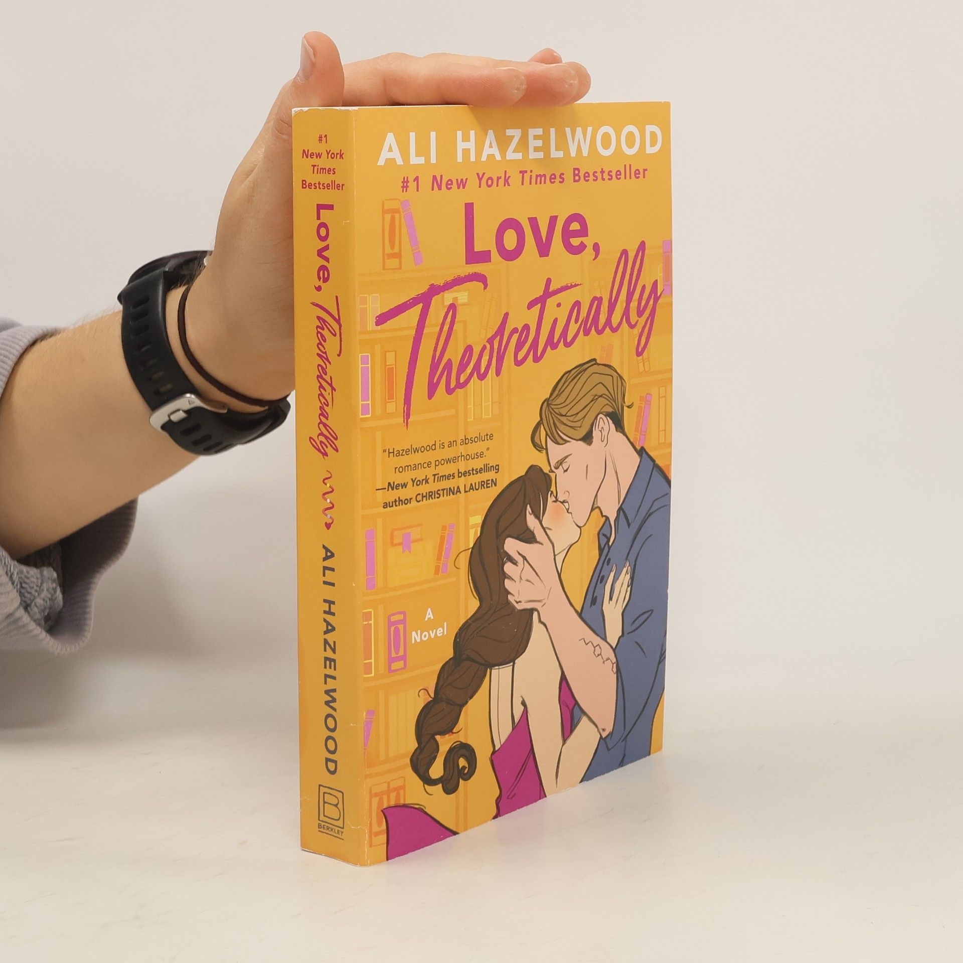 Ali Hazelwood Love, Theoretically