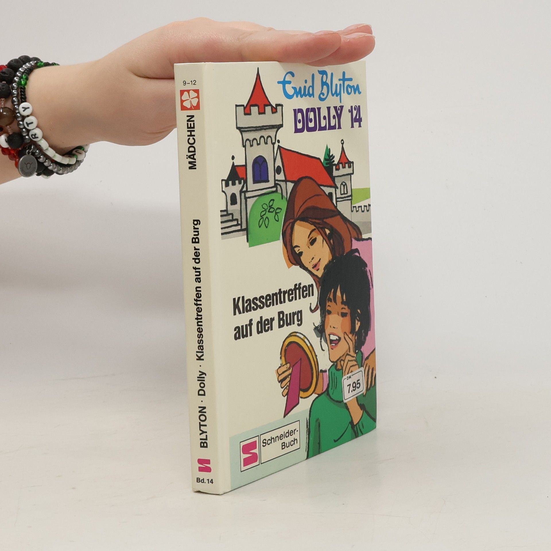 Enid Blyton Dolly 14 - Klassentreffen auf der Burg