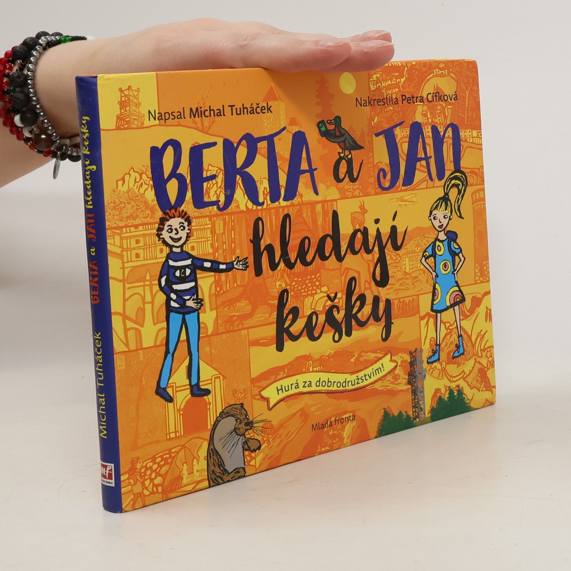 Michal Tuháček Berta a Jan hledají kešky