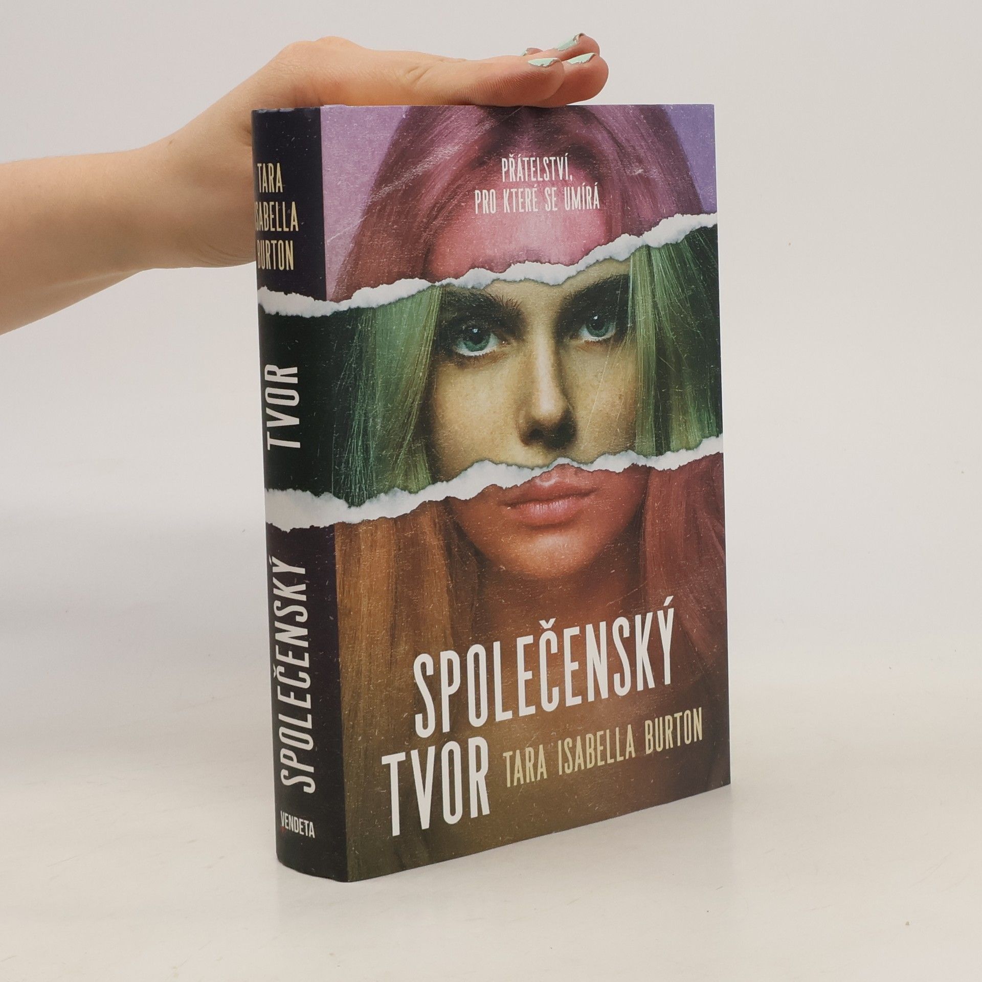 Tara Isabella Burton Společenský tvor