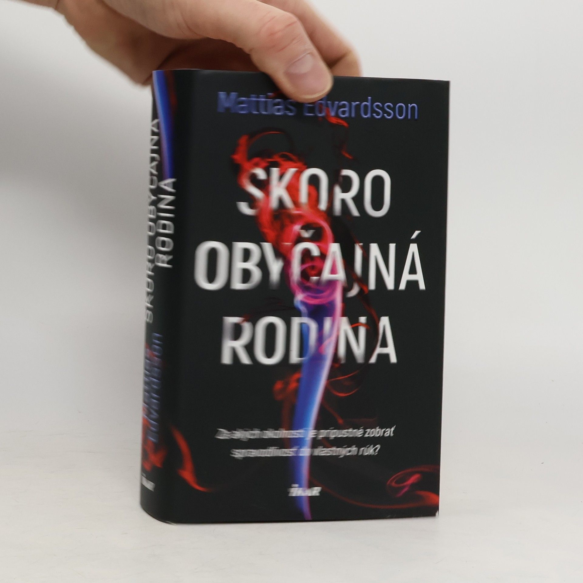 Mattias Edvardsson Skoro obyčajná rodina