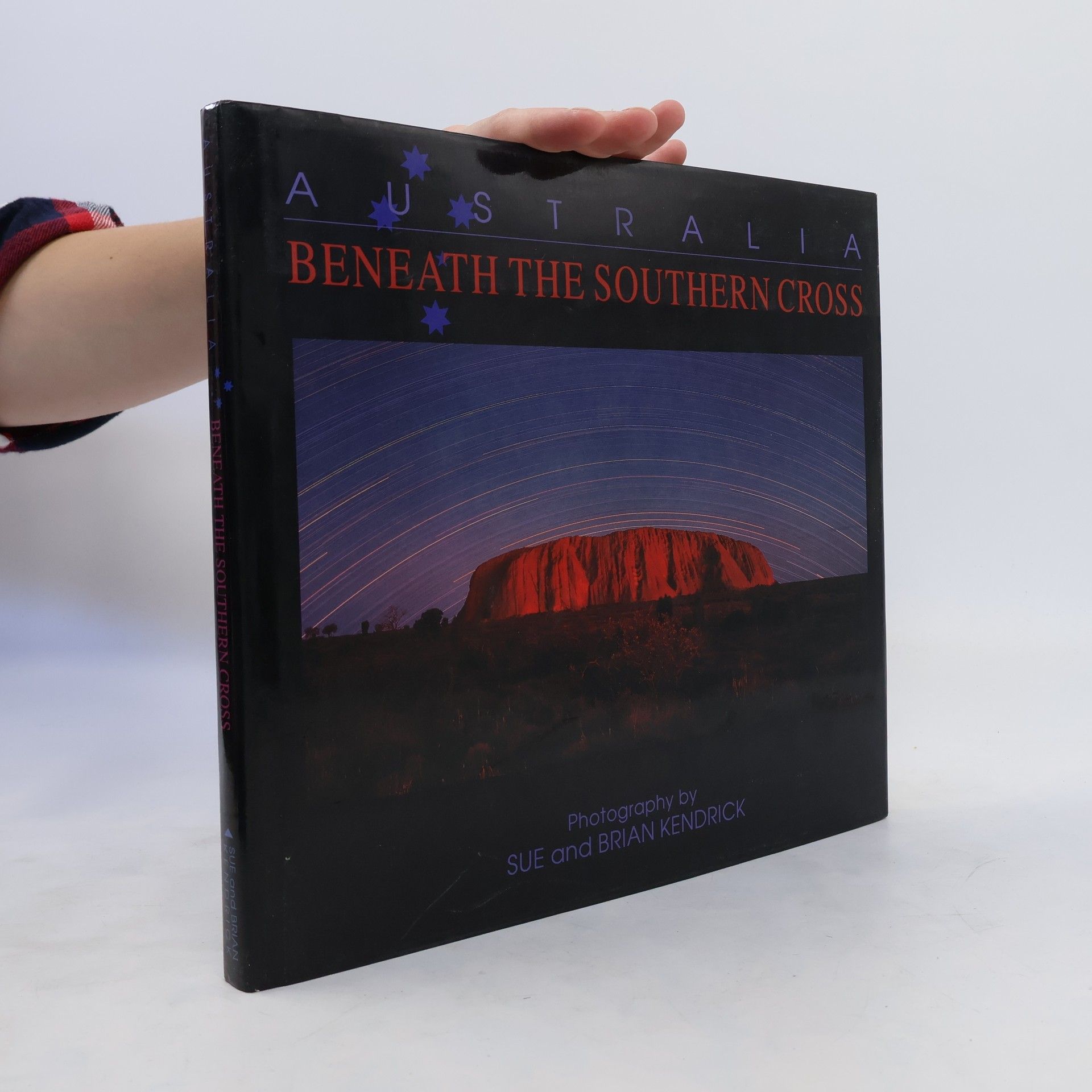Sue Kendrick Australia : beneath the Southern Cross