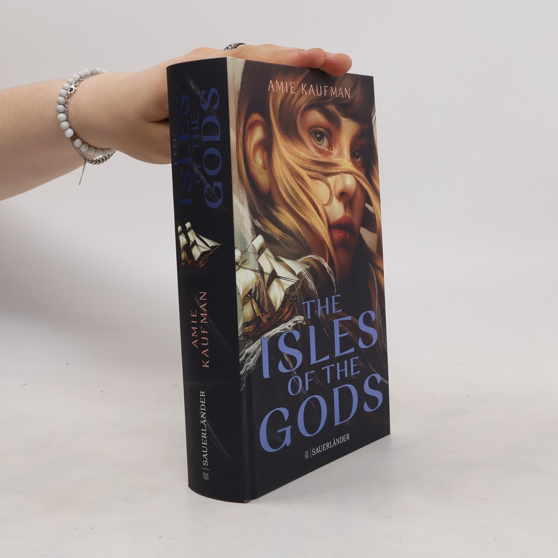 Amie Kaufman The Isles of the Gods