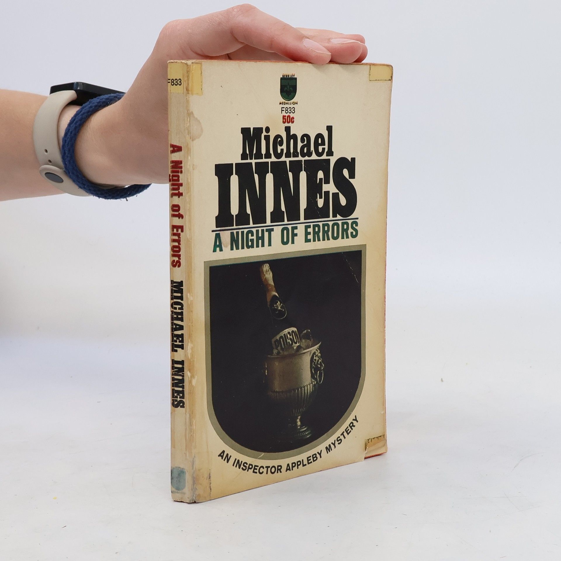 Michael Innes A Night of Errors