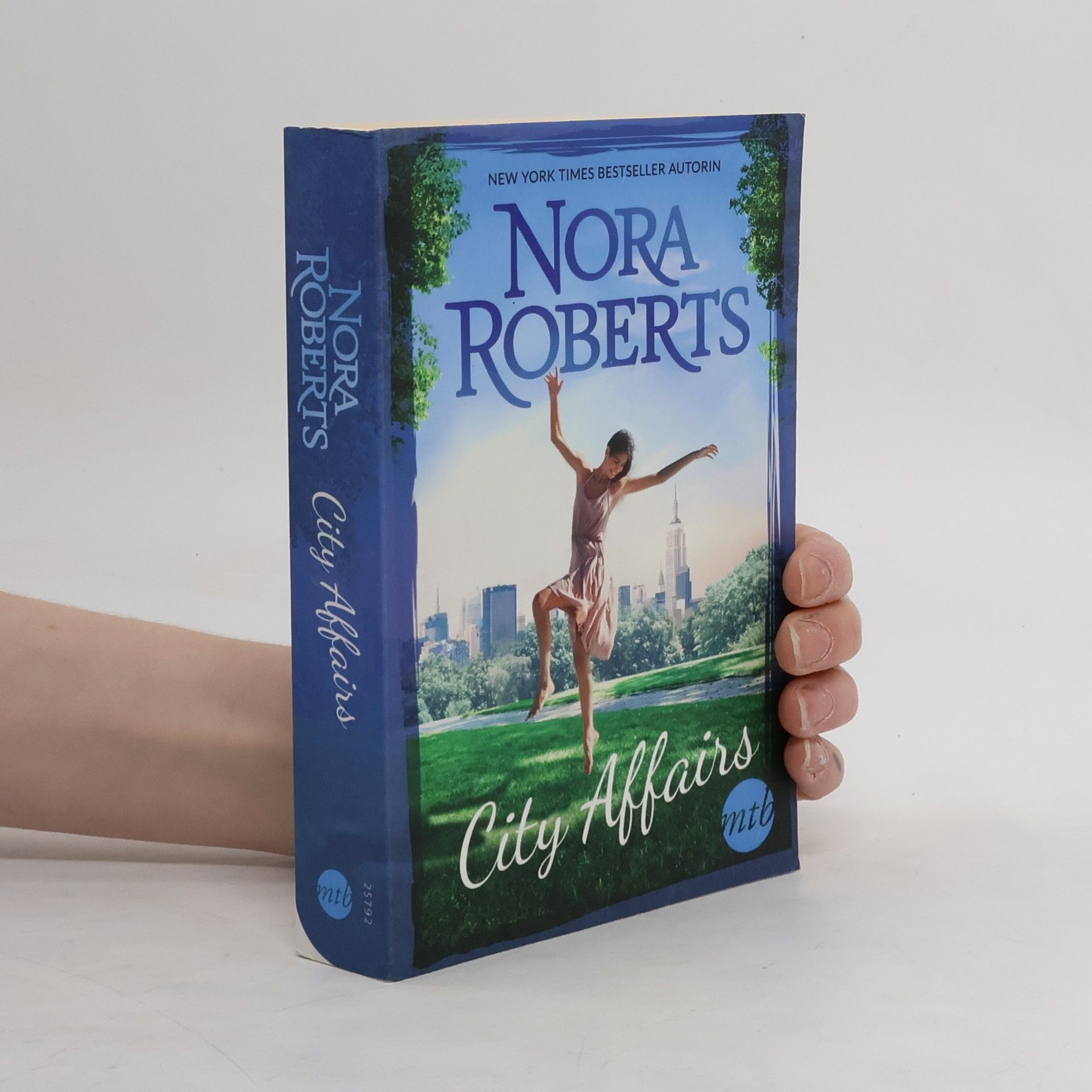 Nora Roberts Liebesmärchen in New York. Tanz der Sehnsucht (2 díla v 1 svazku)