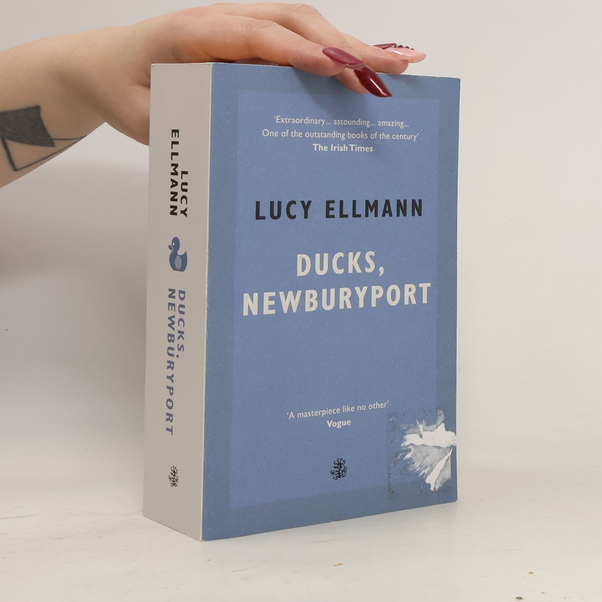 Lucy Ellmann Ducks, Newburyport