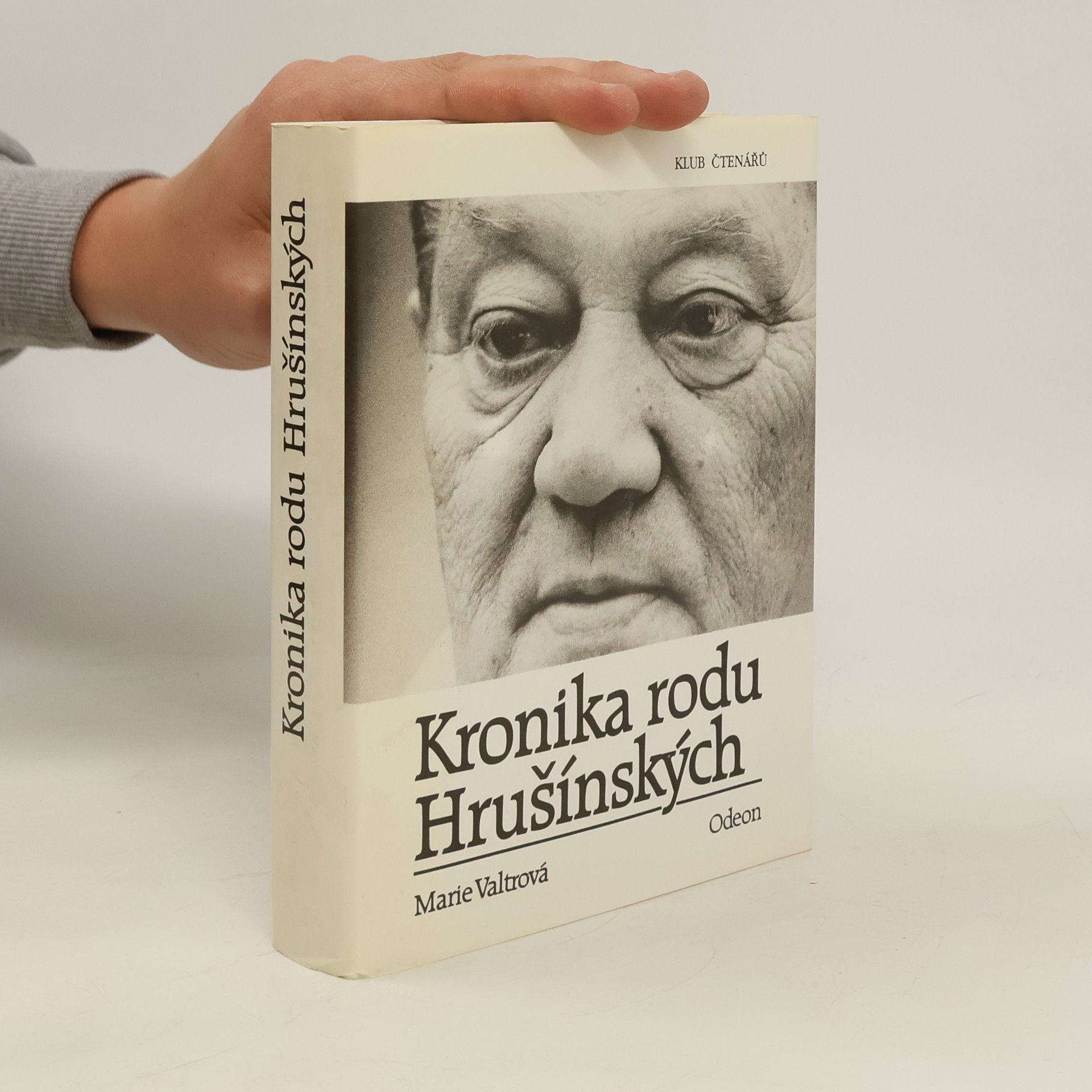 Marie Valtrová Kronika rodu Hrušínských