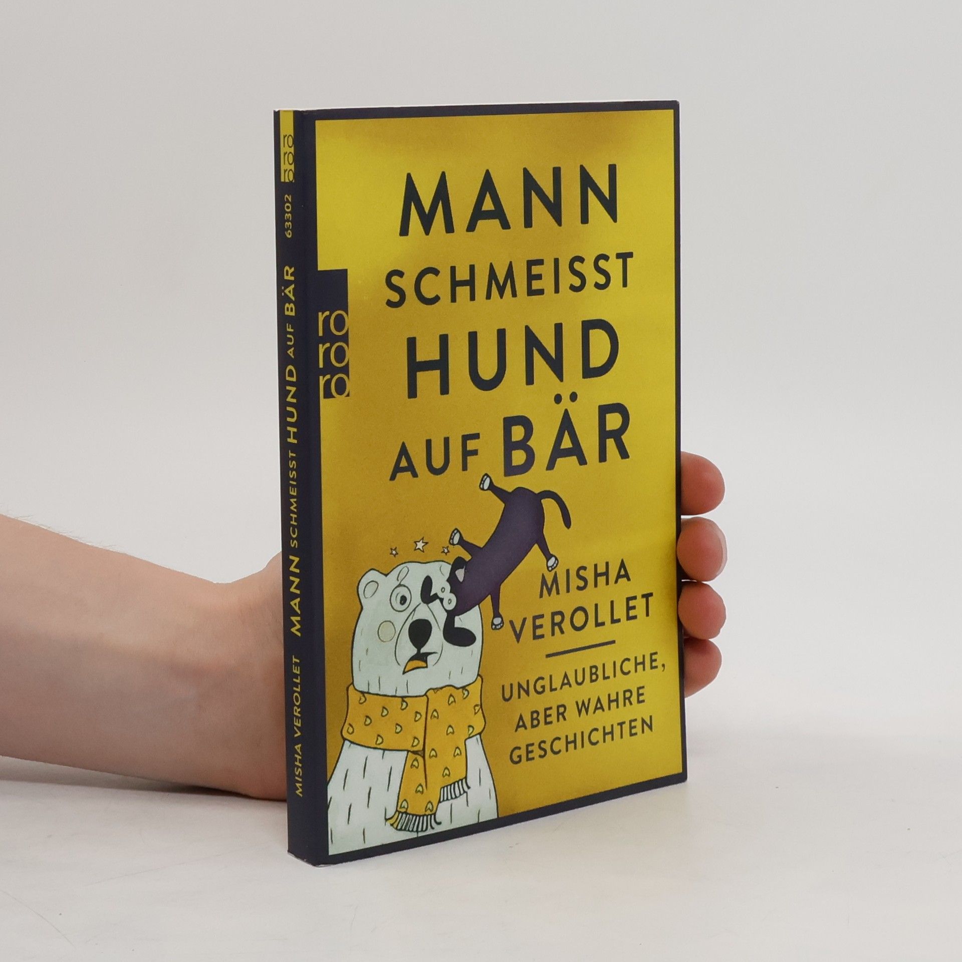 Misha Verollet Mann schmeisst Hund auf Bär