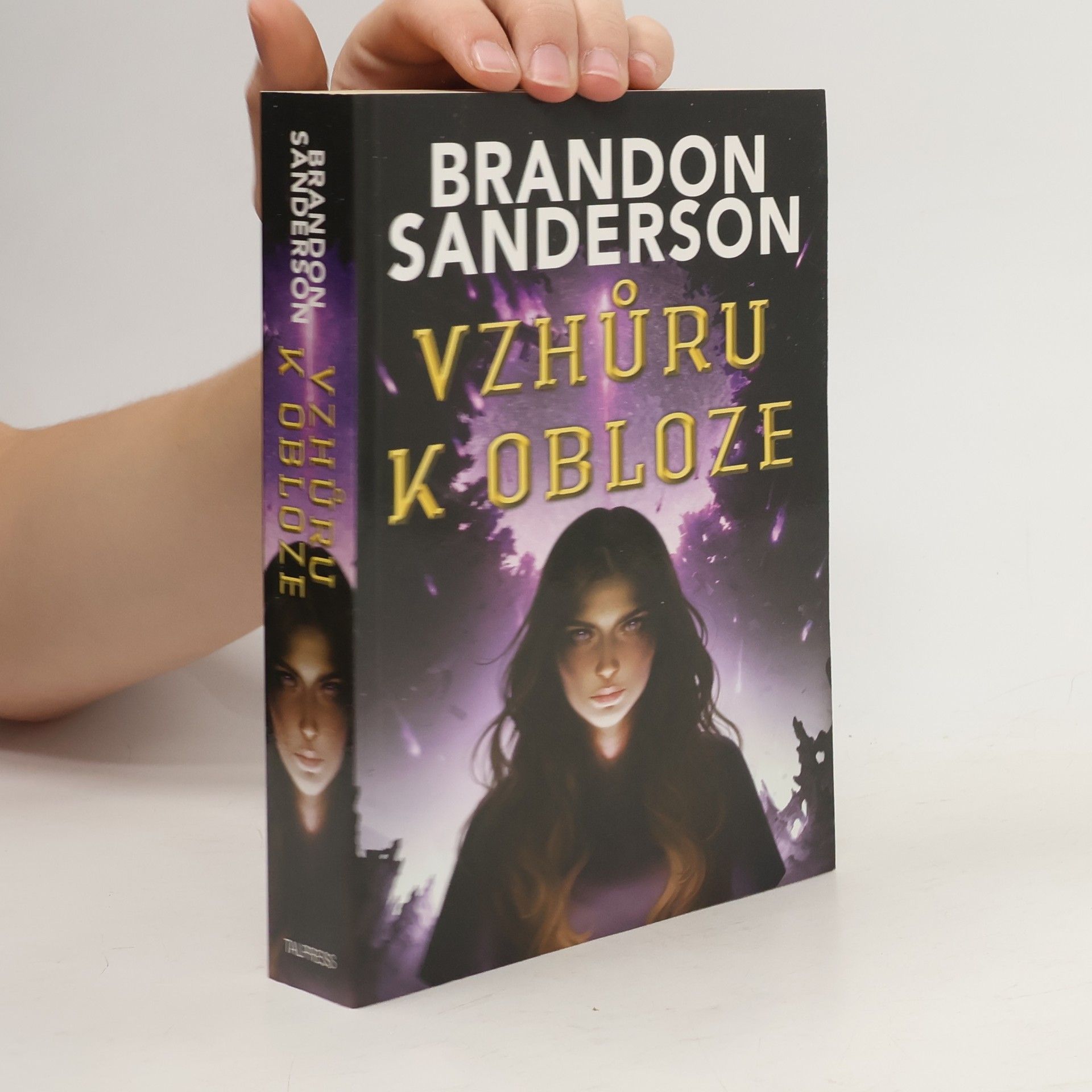 Brandon Sanderson Vzhůru k obloze