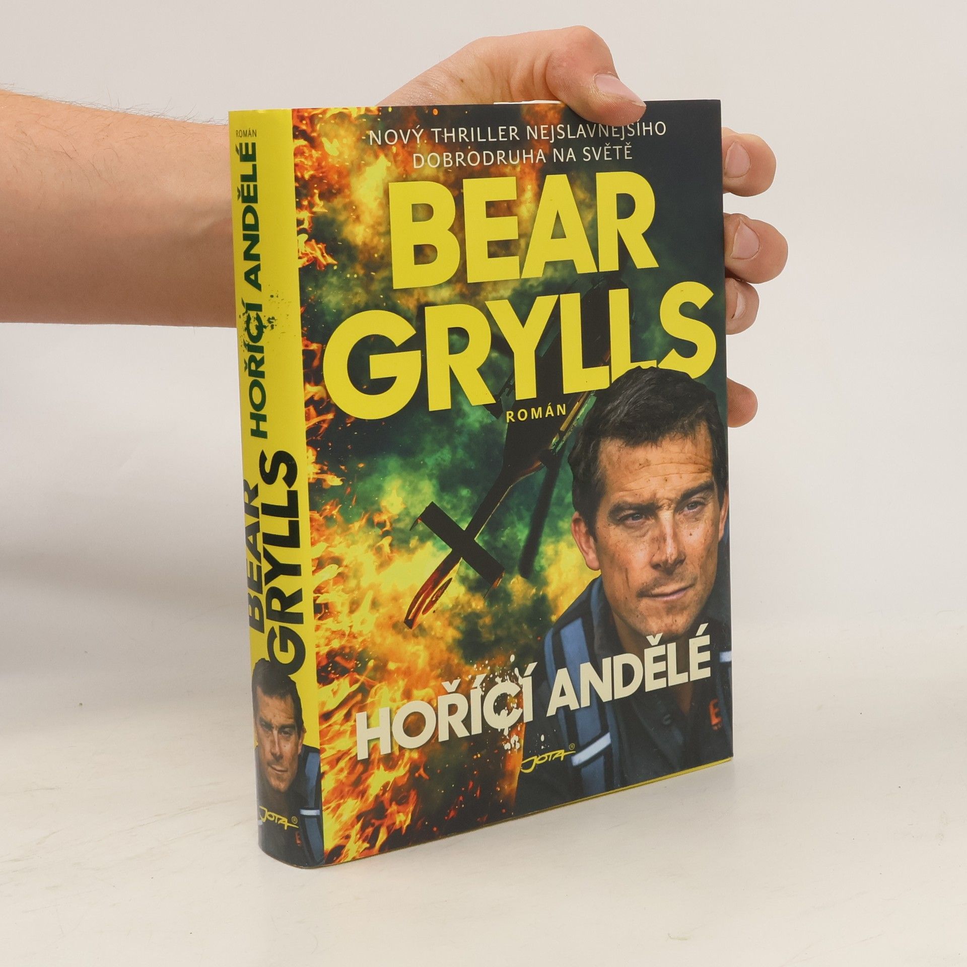 Bear Grylls Hořící andělé