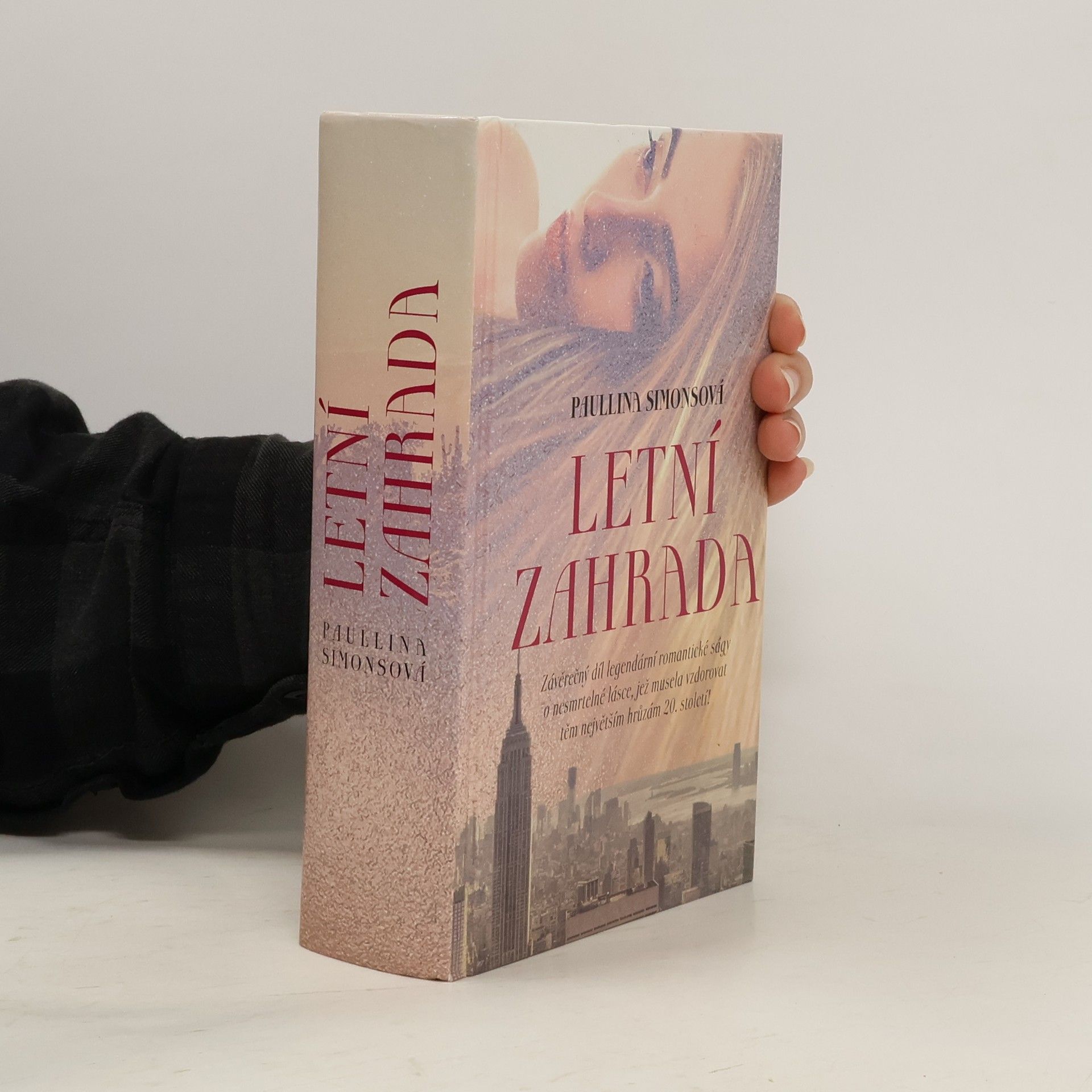 Paullina Simons Letní zahrada