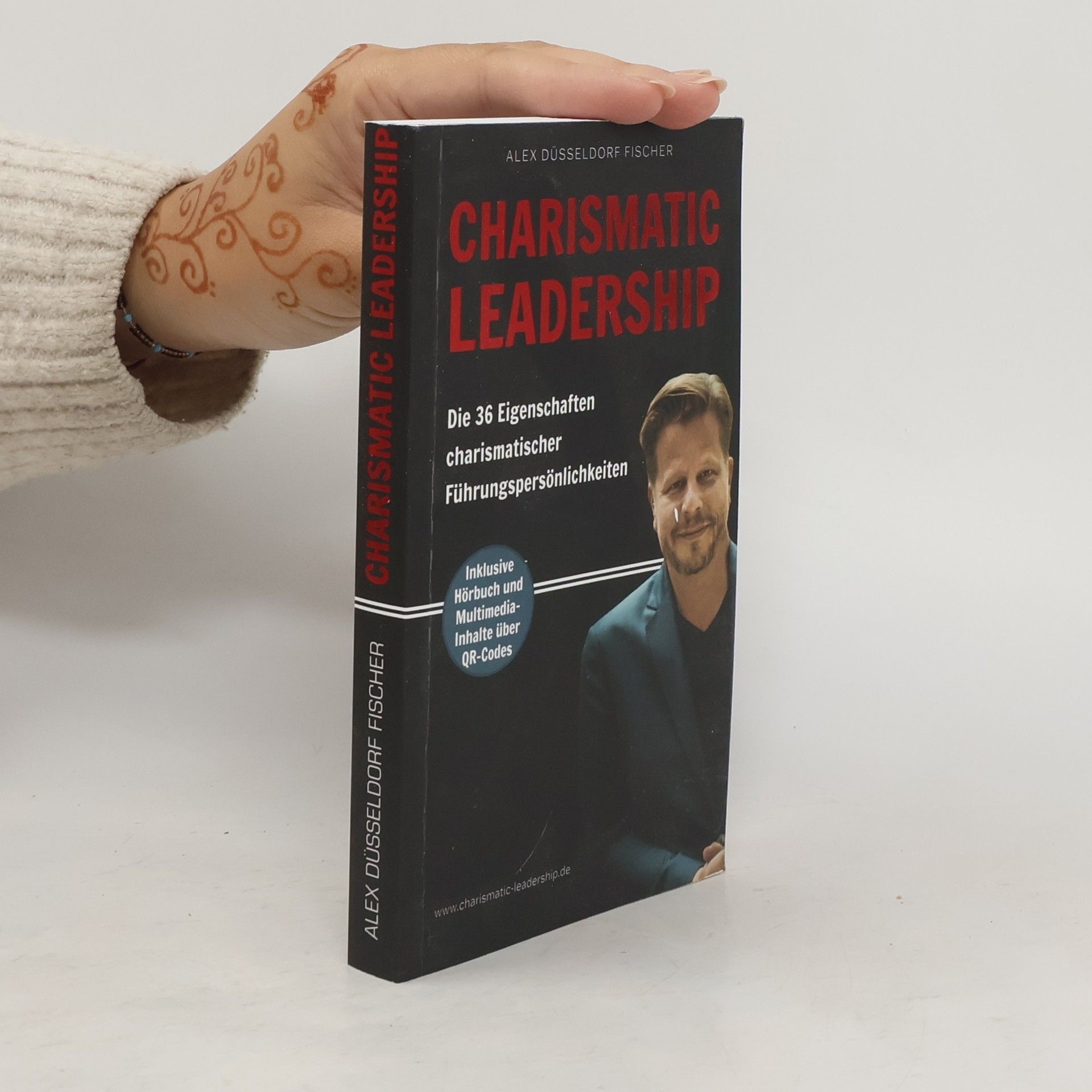 Alex Düsseldorf Fisher Charismatic Leadership