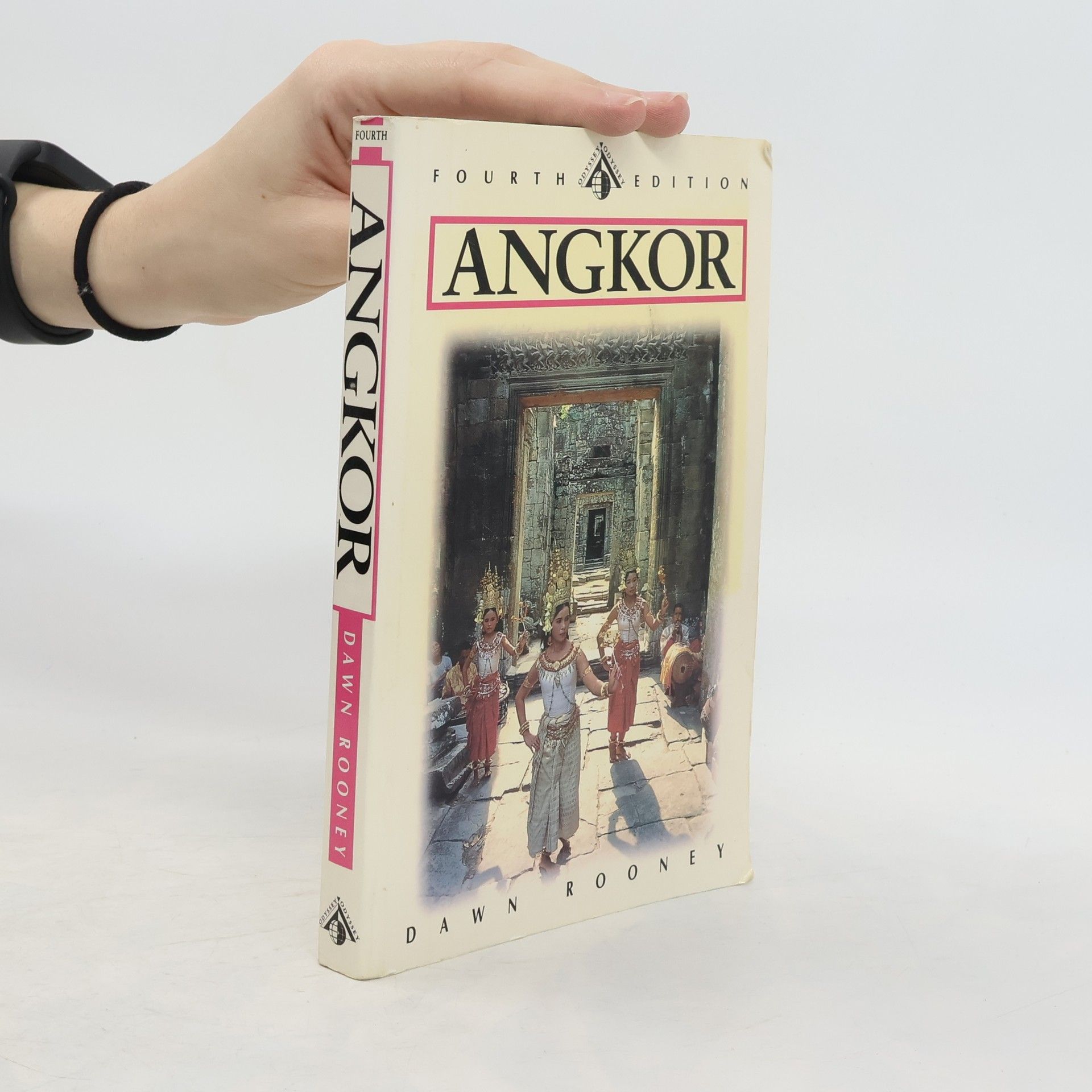Dawn Rooney Angkor. An Introduction to the Temples