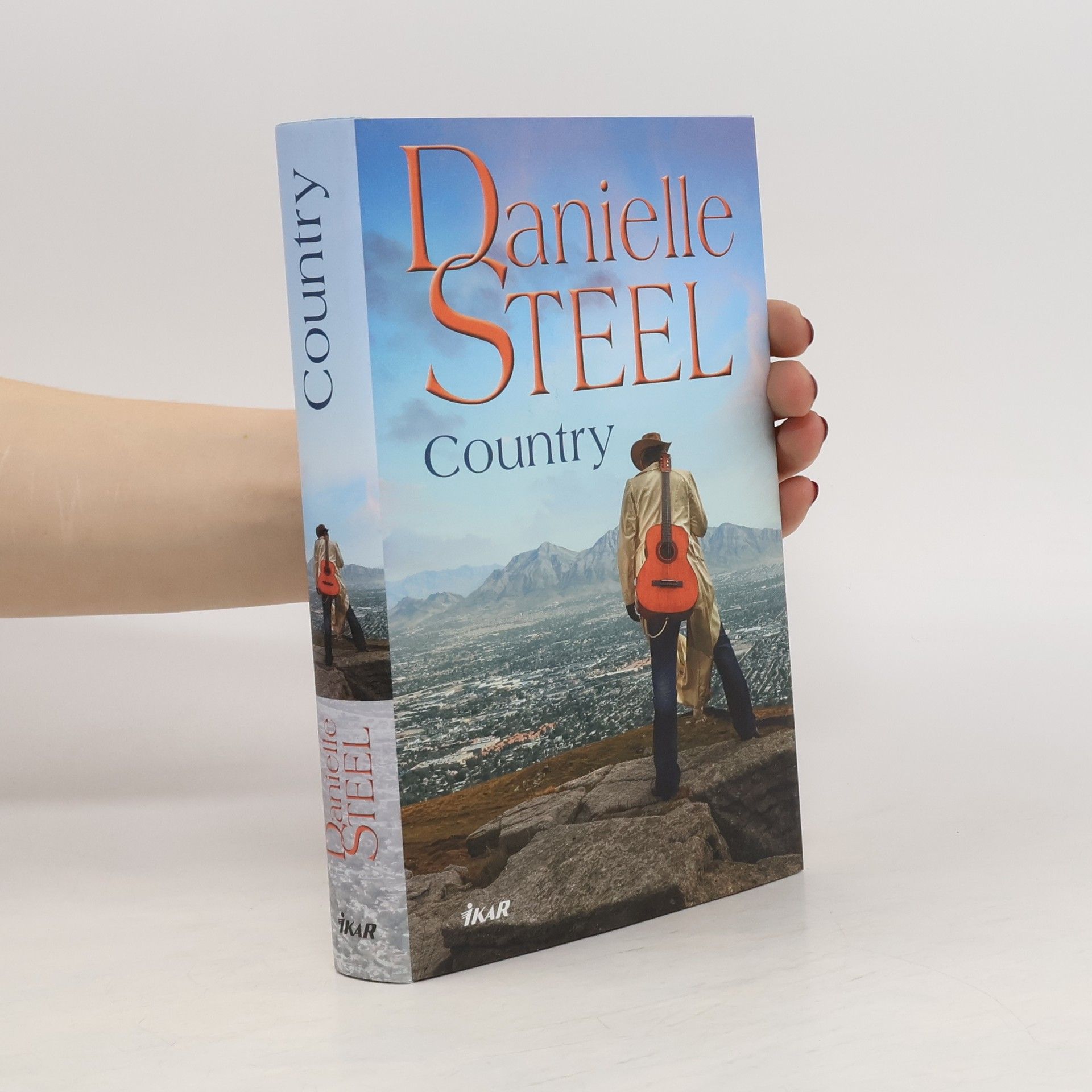 Danielle Steel Country