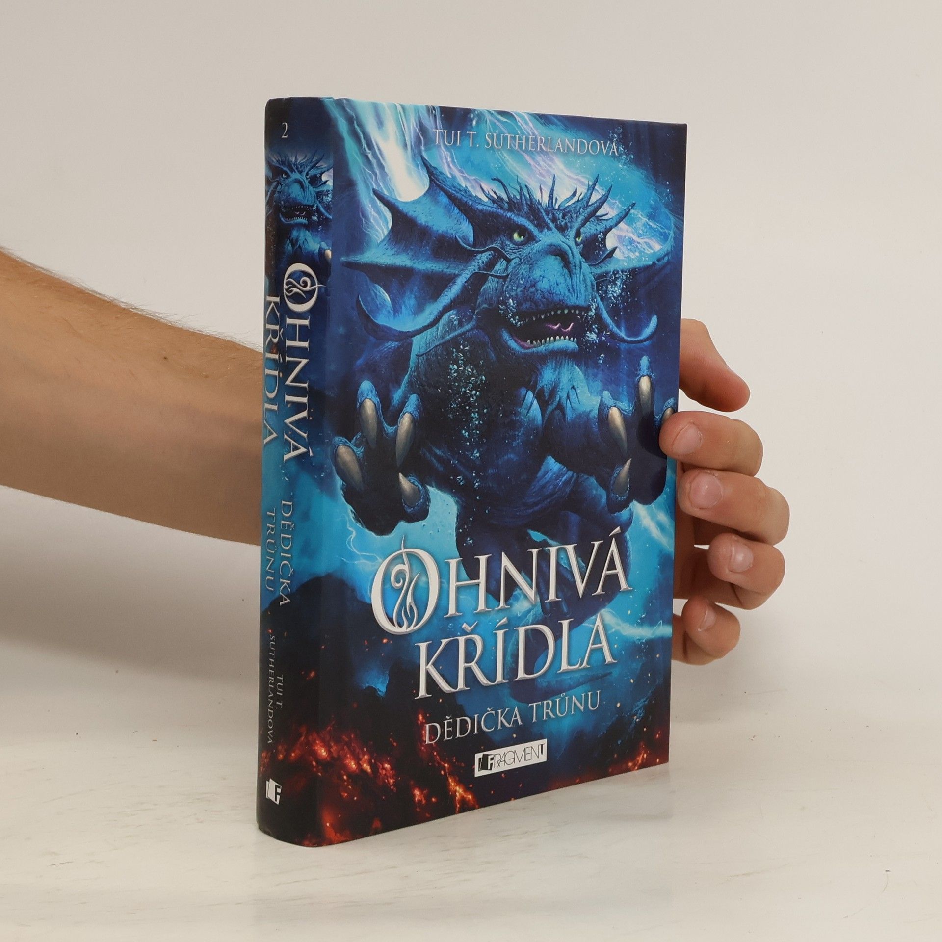 Tui T. Sutherland Ohnivá křídla. Dědička trůnu
