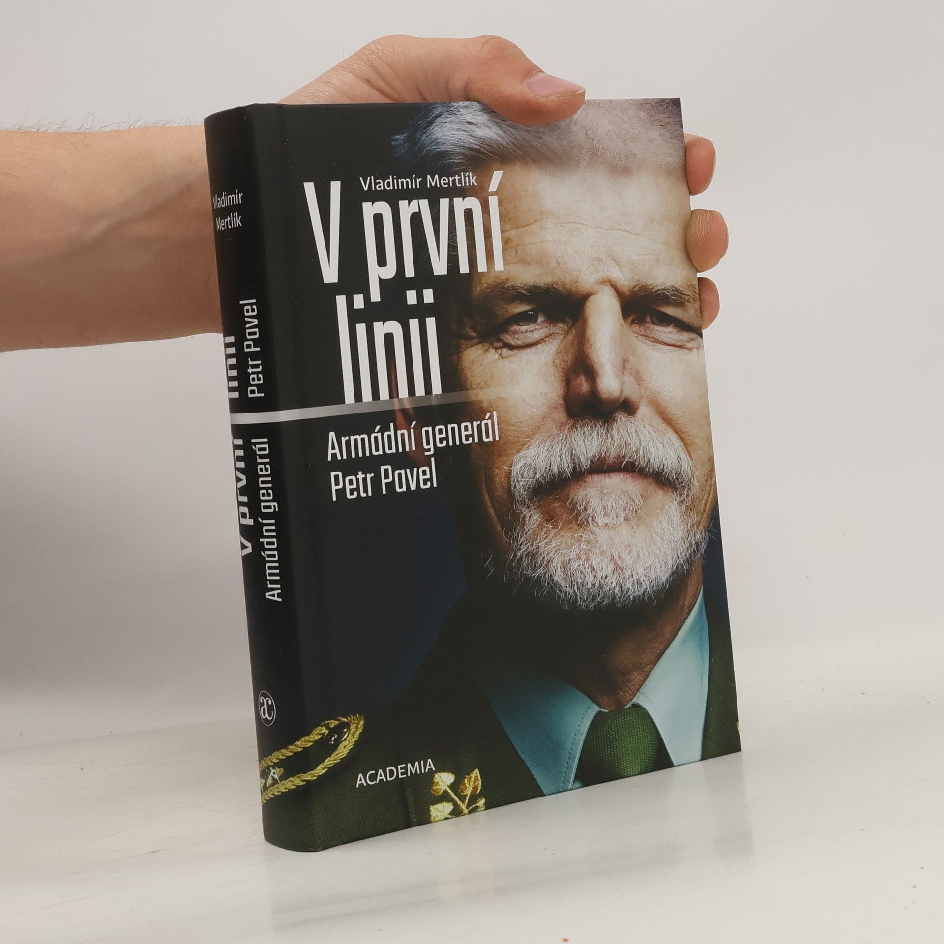 Vladimír Mertlík V první linii: Armádní generál Petr Pavel