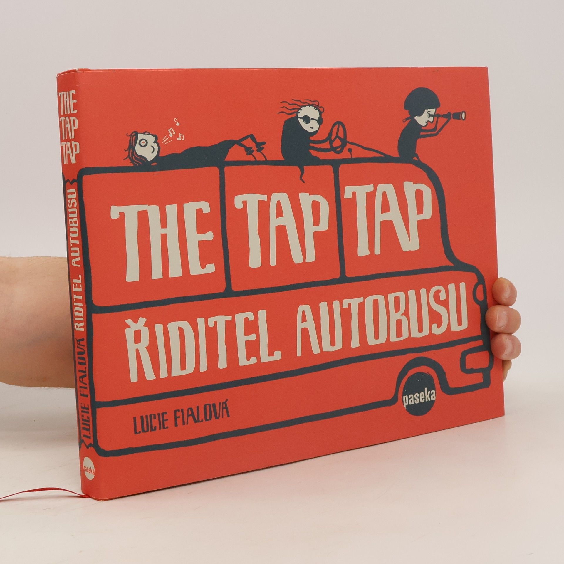 Lucie Fialová The Tap Tap. Řiditel autobusu.