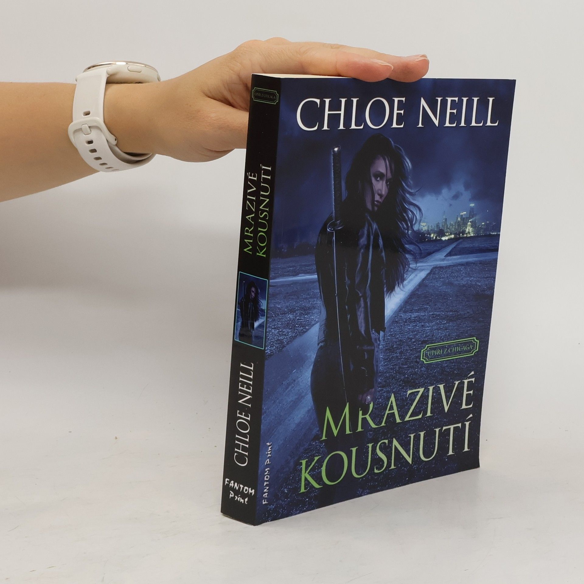 Chloe Neill Mrazivé kousnutí