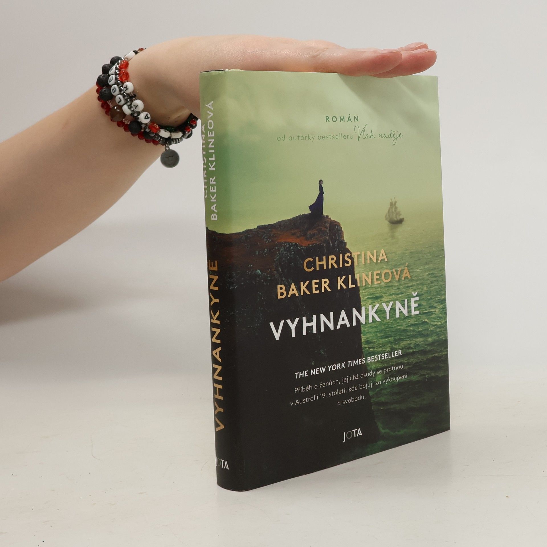 Christina Baker Kline Vyhnankyně