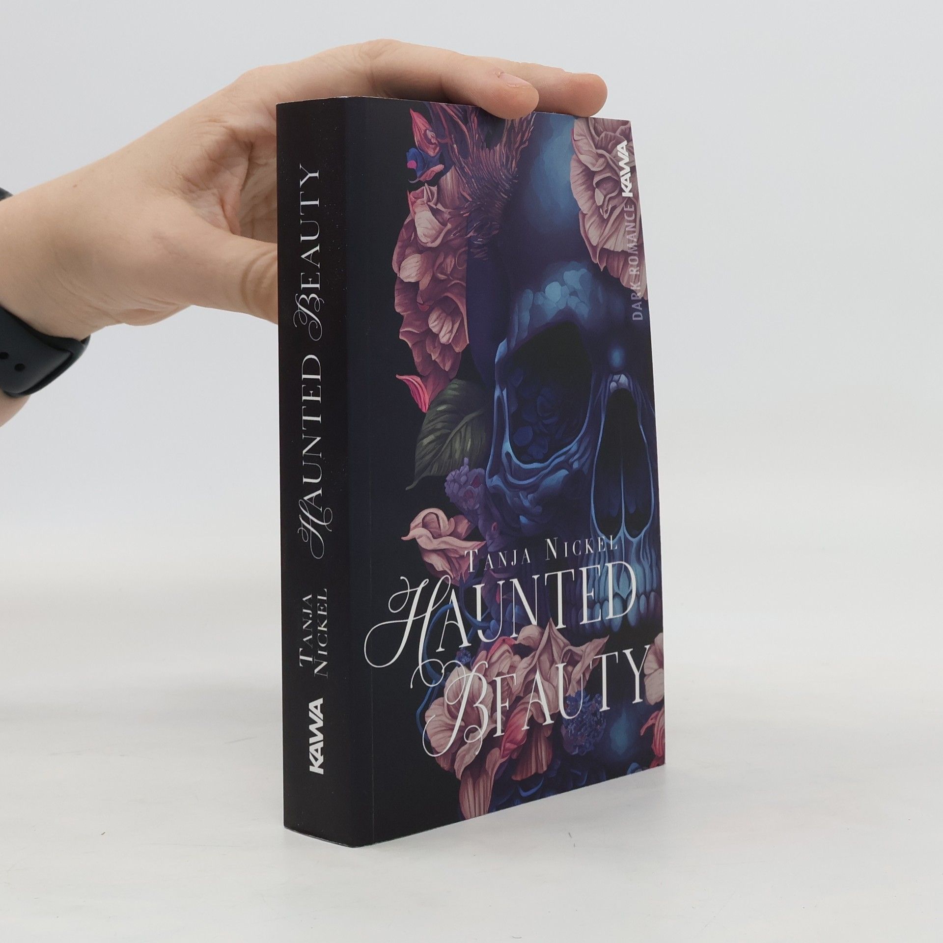 Tanja Nickel Haunted Beauty. Mit wunderschönem Farbschnitt