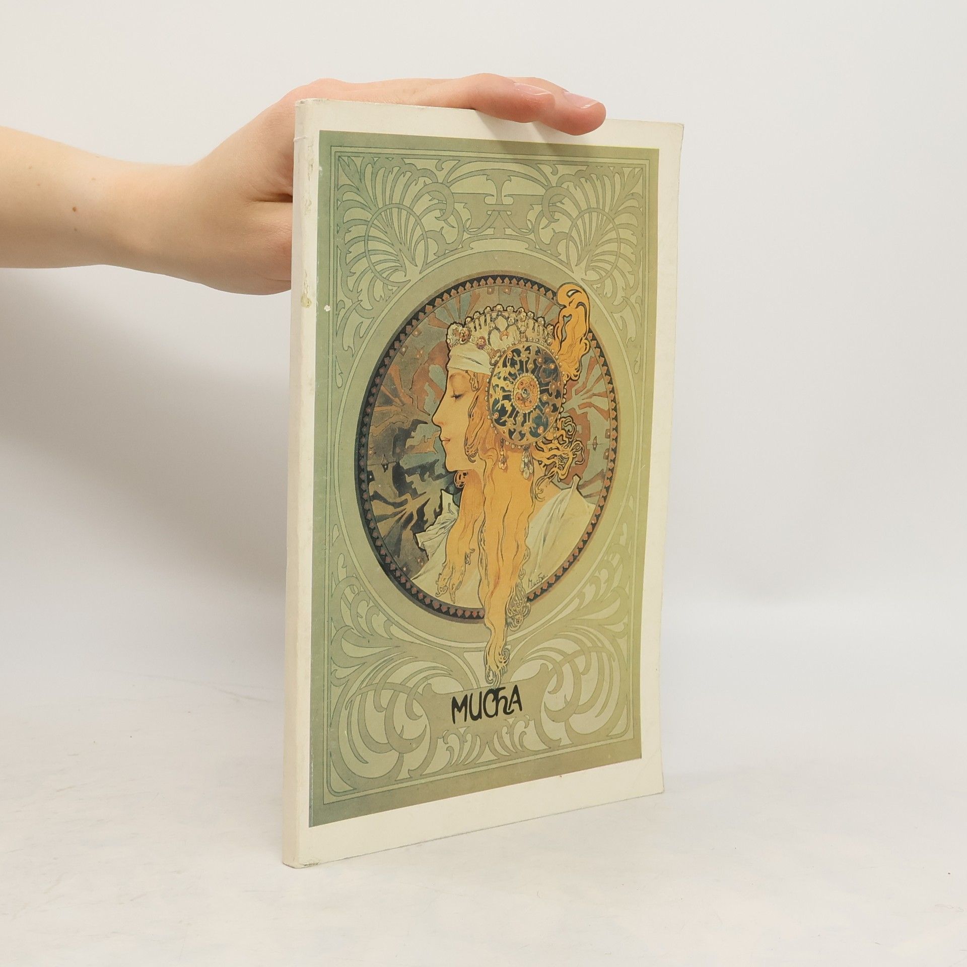Emil Minář Alfons Mucha, Soubor užité grafiky (Obr, nestr., bar a čb repro k výstavě 1980)