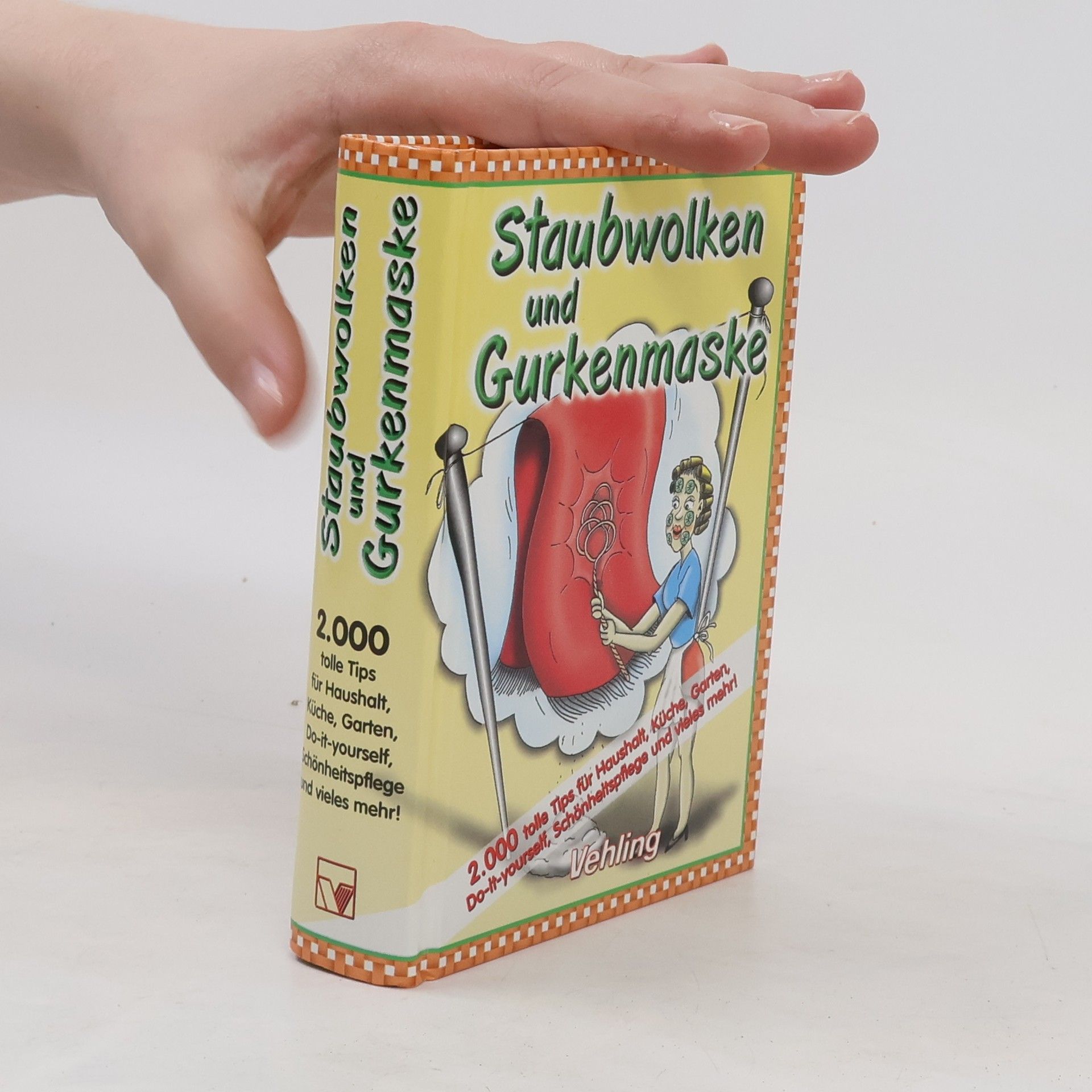 Margit Mering Staubwolken und Gurkemaske