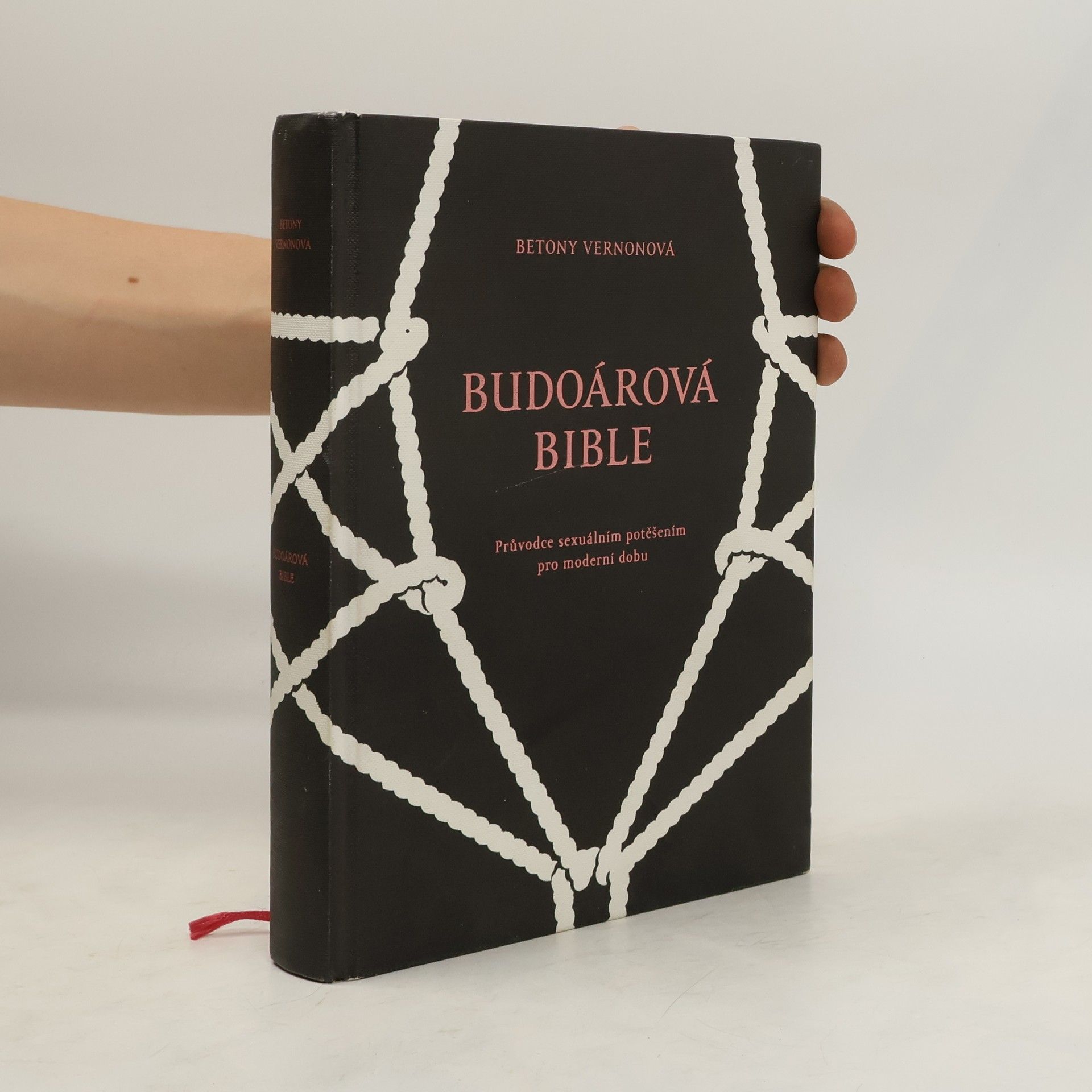 Betony Vernon Budoárová bible