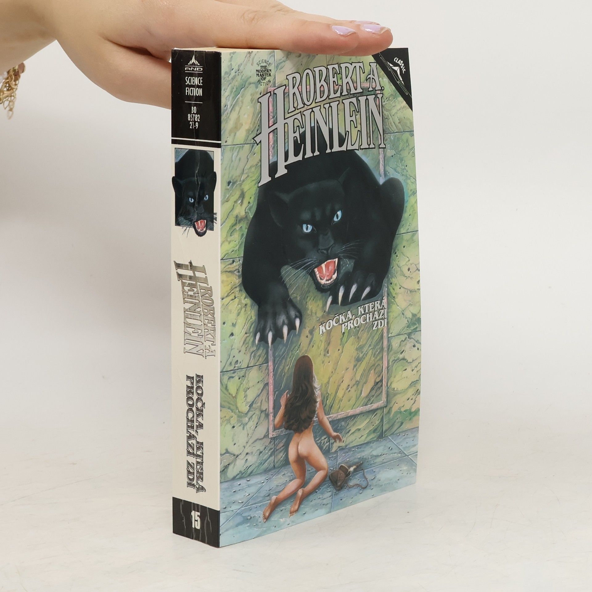 Robert A. Heinlein Kočka, která prochází zdí