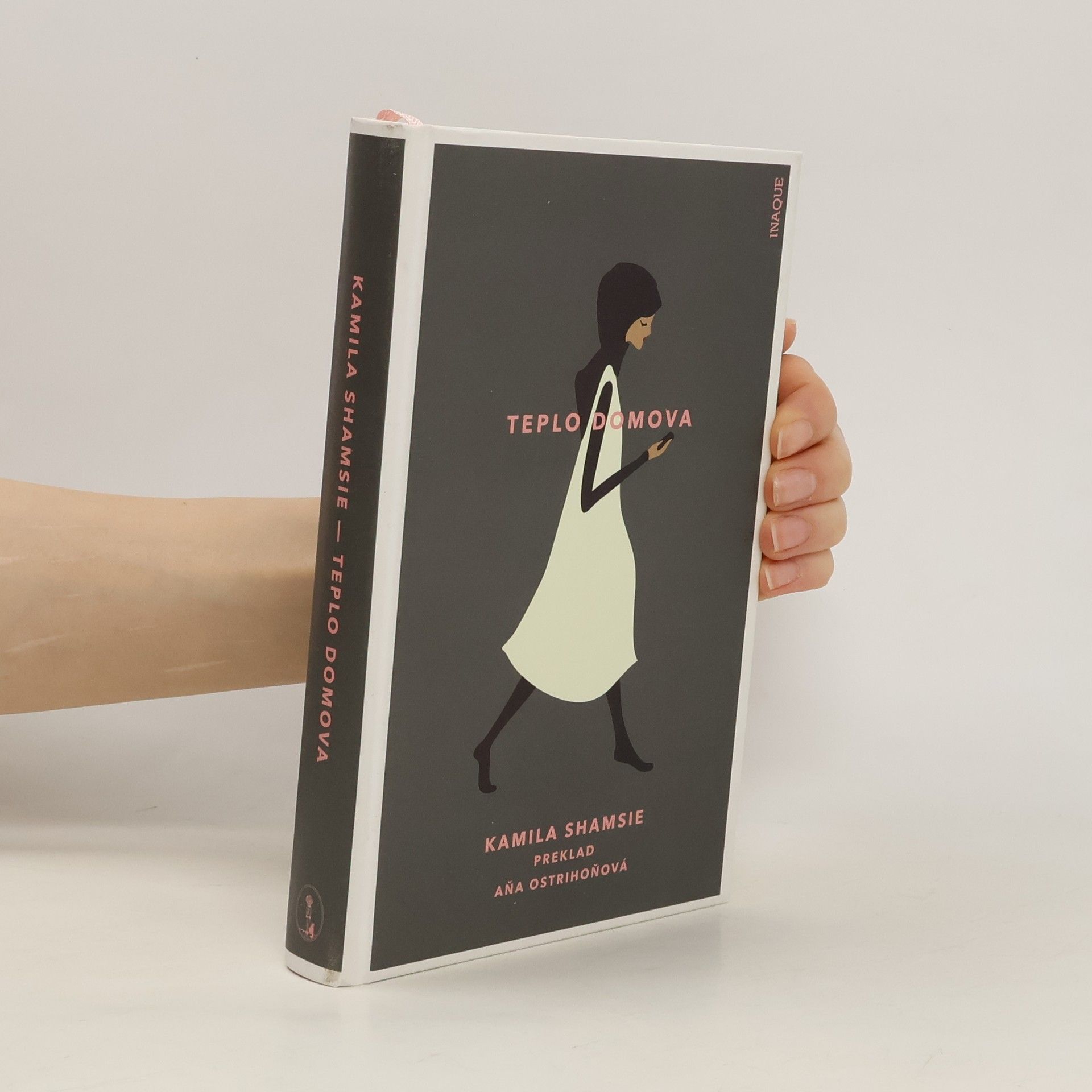 Kamila Shamsie Teplo domova