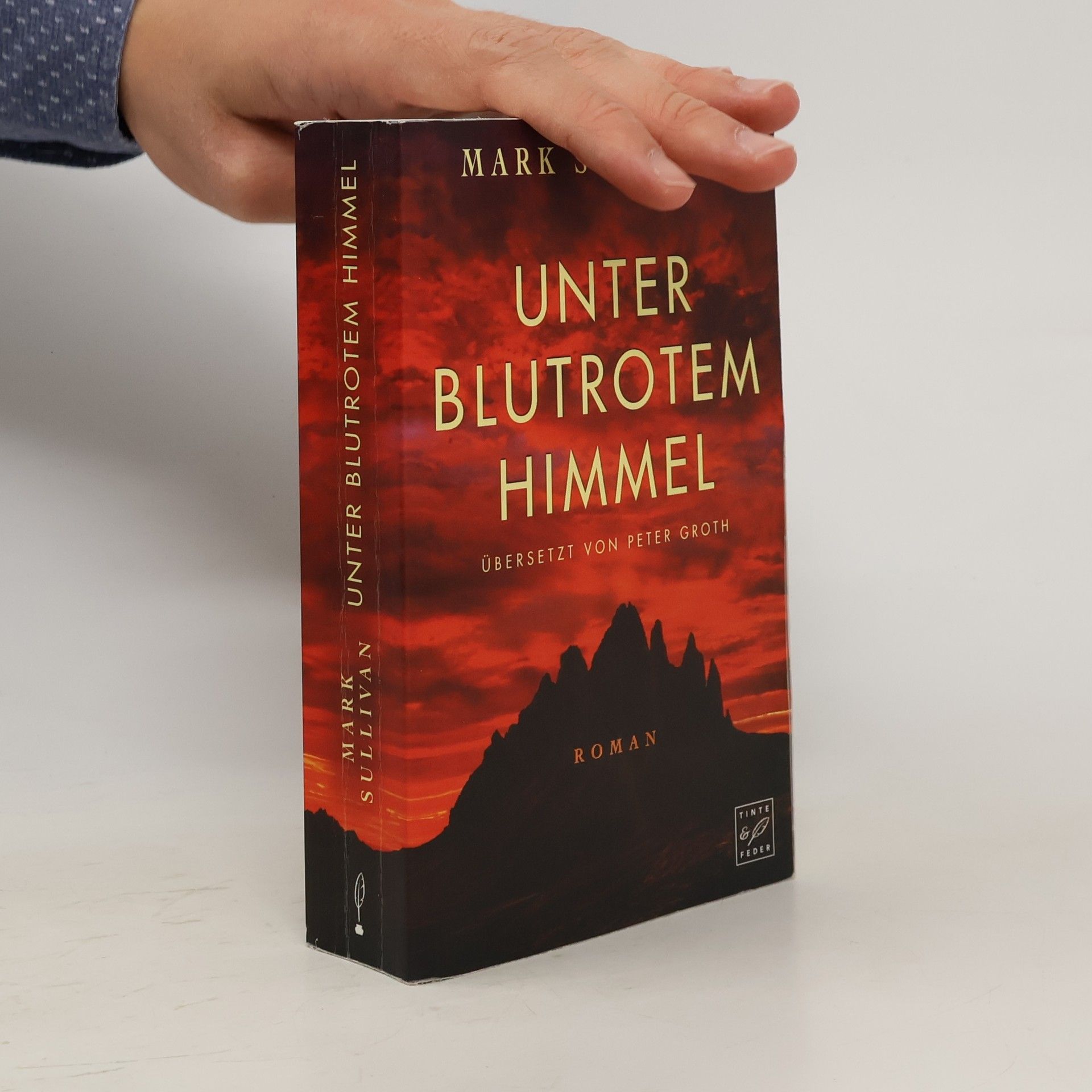 Mark T. Sullivan Unter blutrotem Himmel