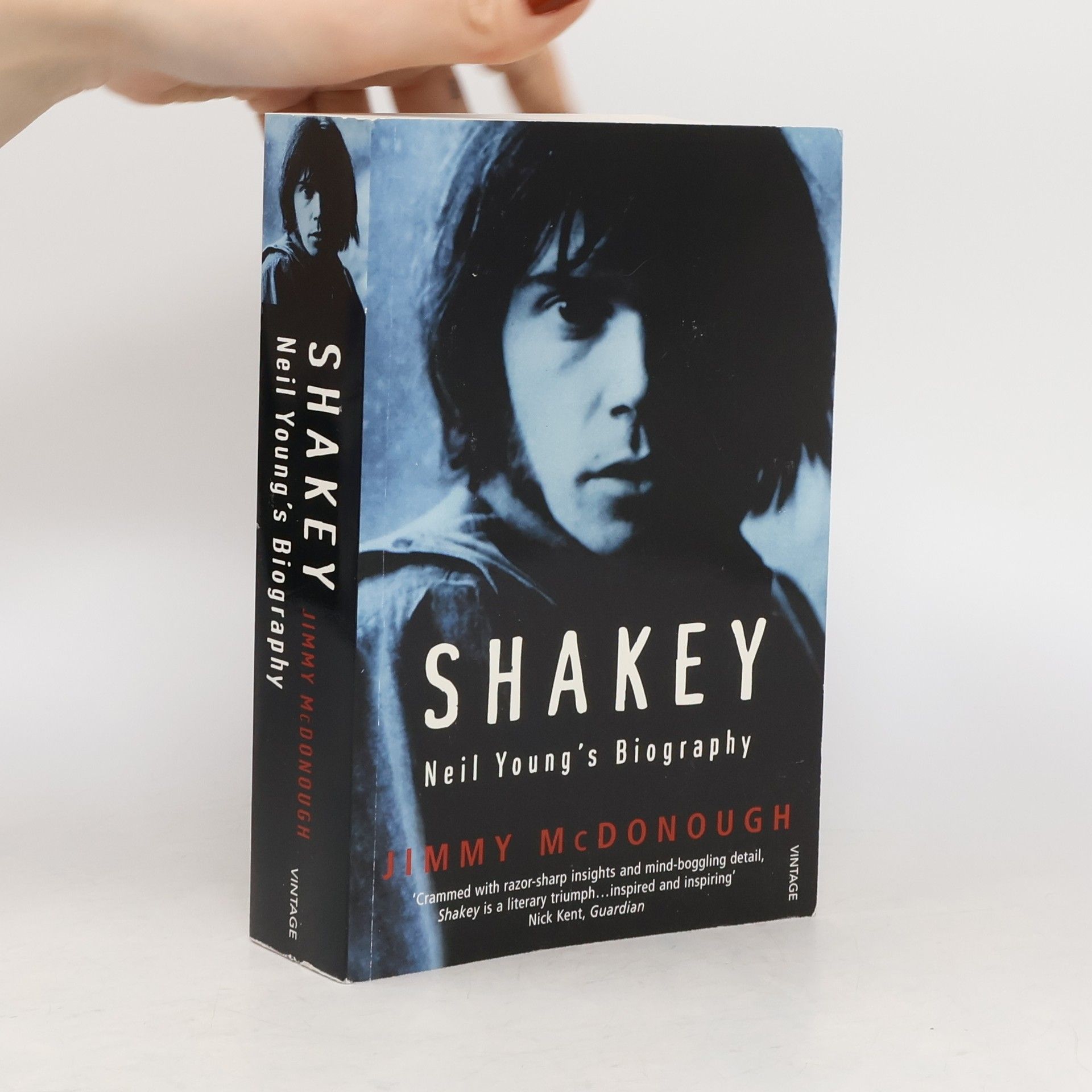 Jimmy McDonough Shakey : Neil Young's Biography