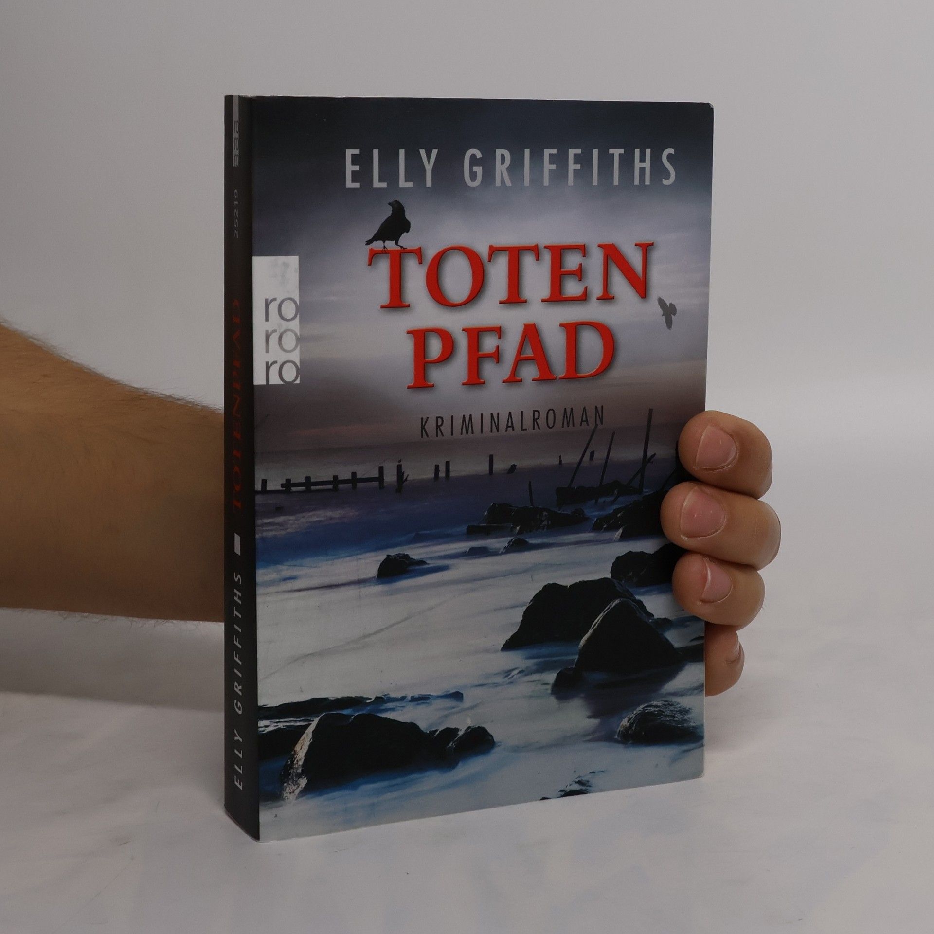Elly Griffiths Totenpfad