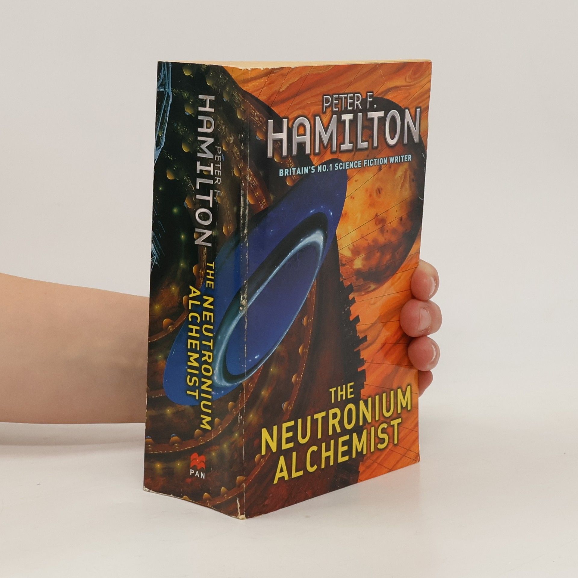 Peter F. Hamilton The neutronium alchemist