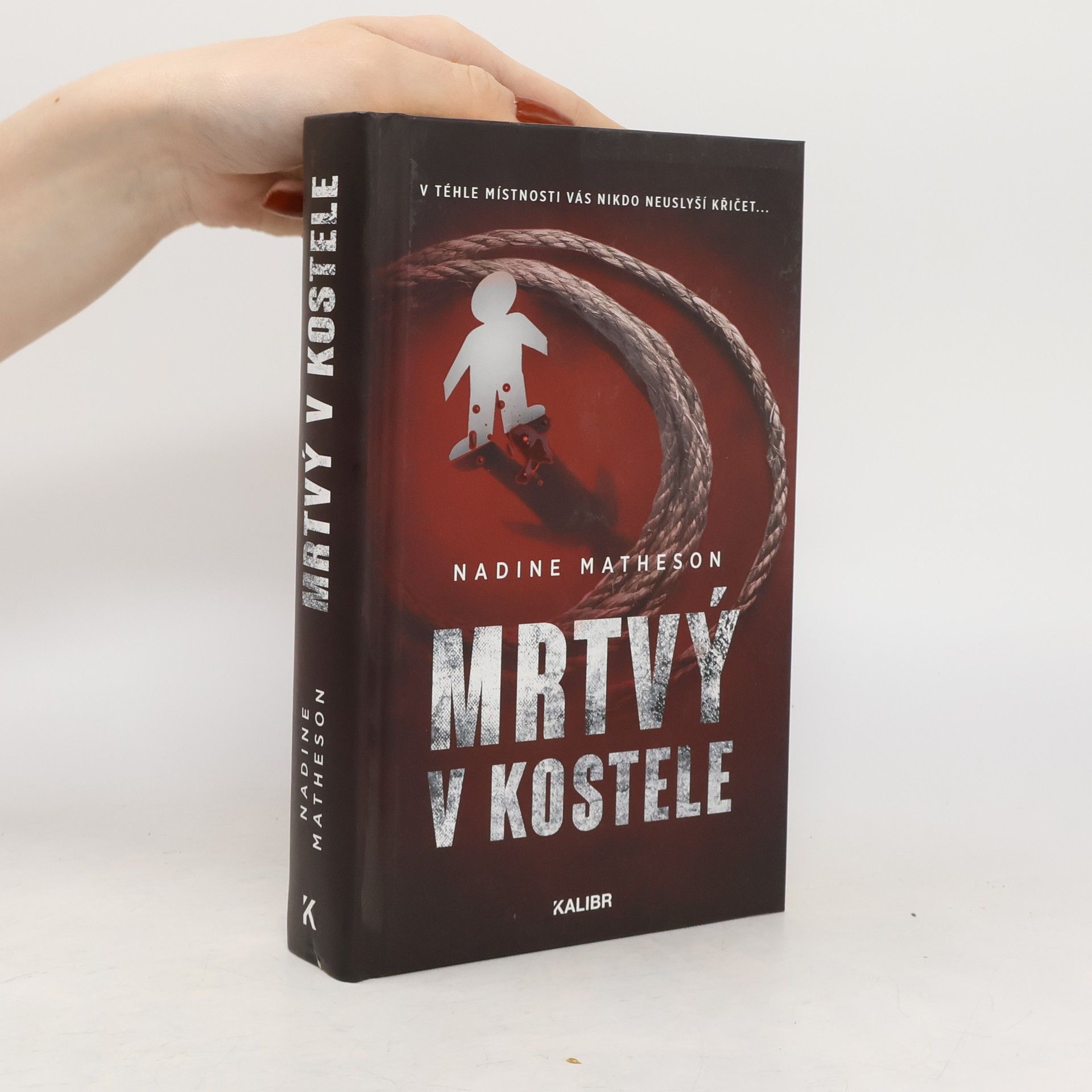 Nadine Matheson Mrtvý v kostele