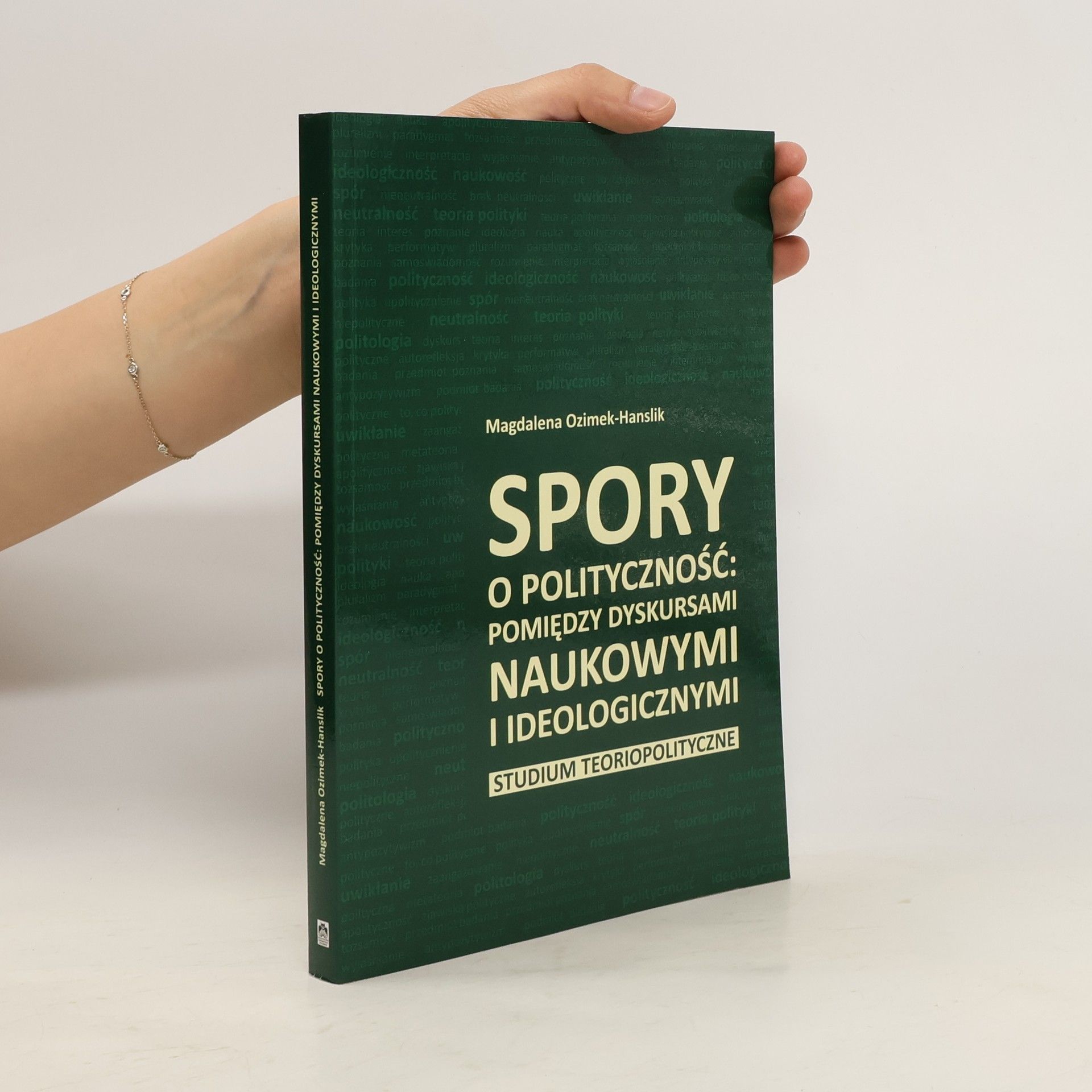 Magdalena Ozimek-Hanslik Spory o polityczność