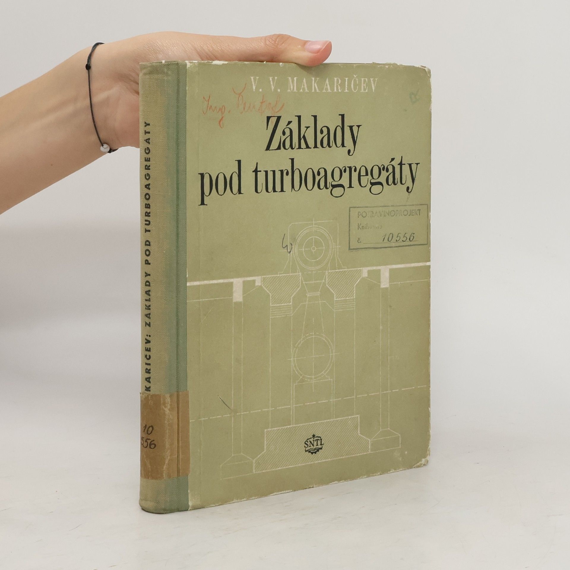 V. V. Makaričev Základy pod turboagregáty