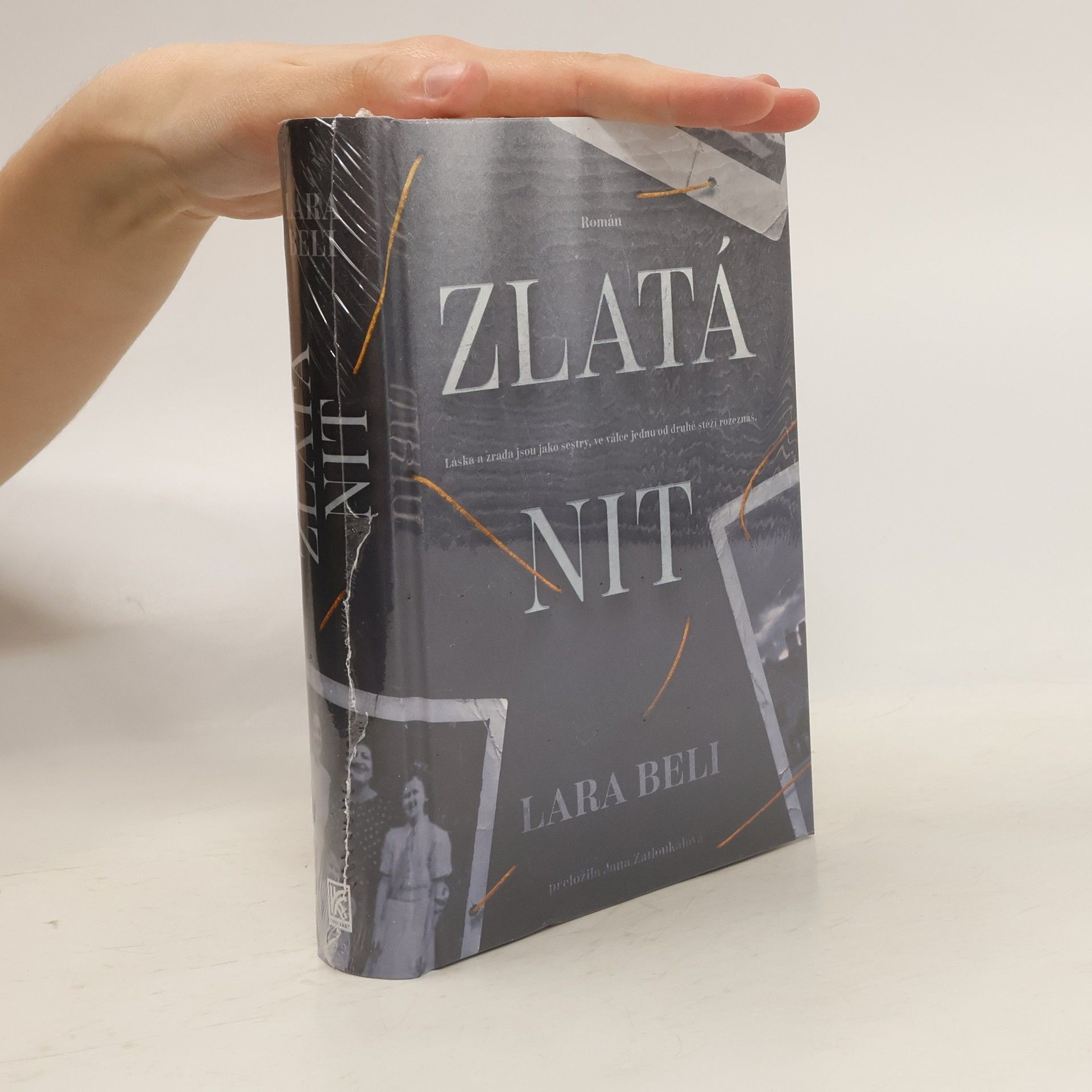 Lara Beli Zlatá nit