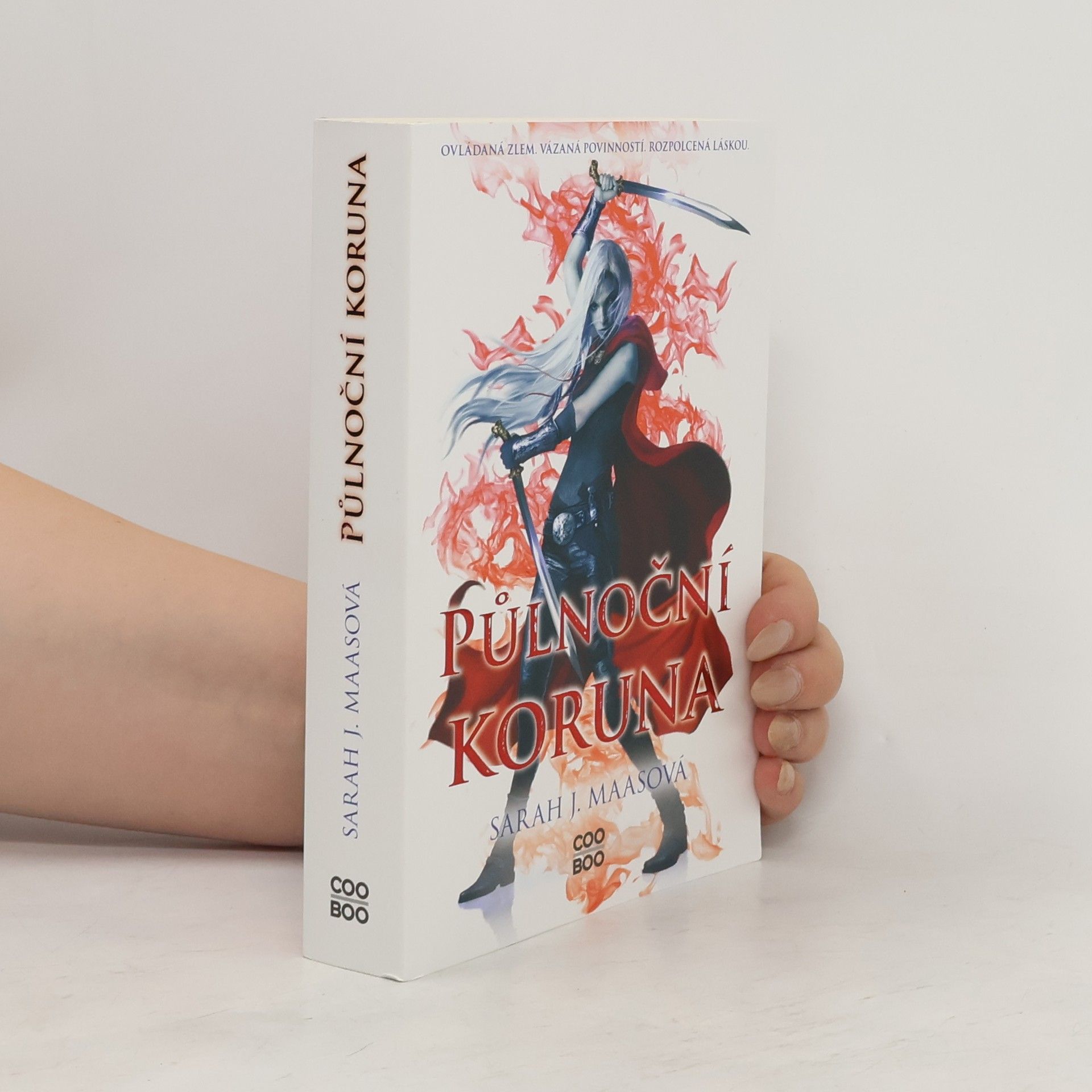 Sarah J. Maas Půlnoční koruna