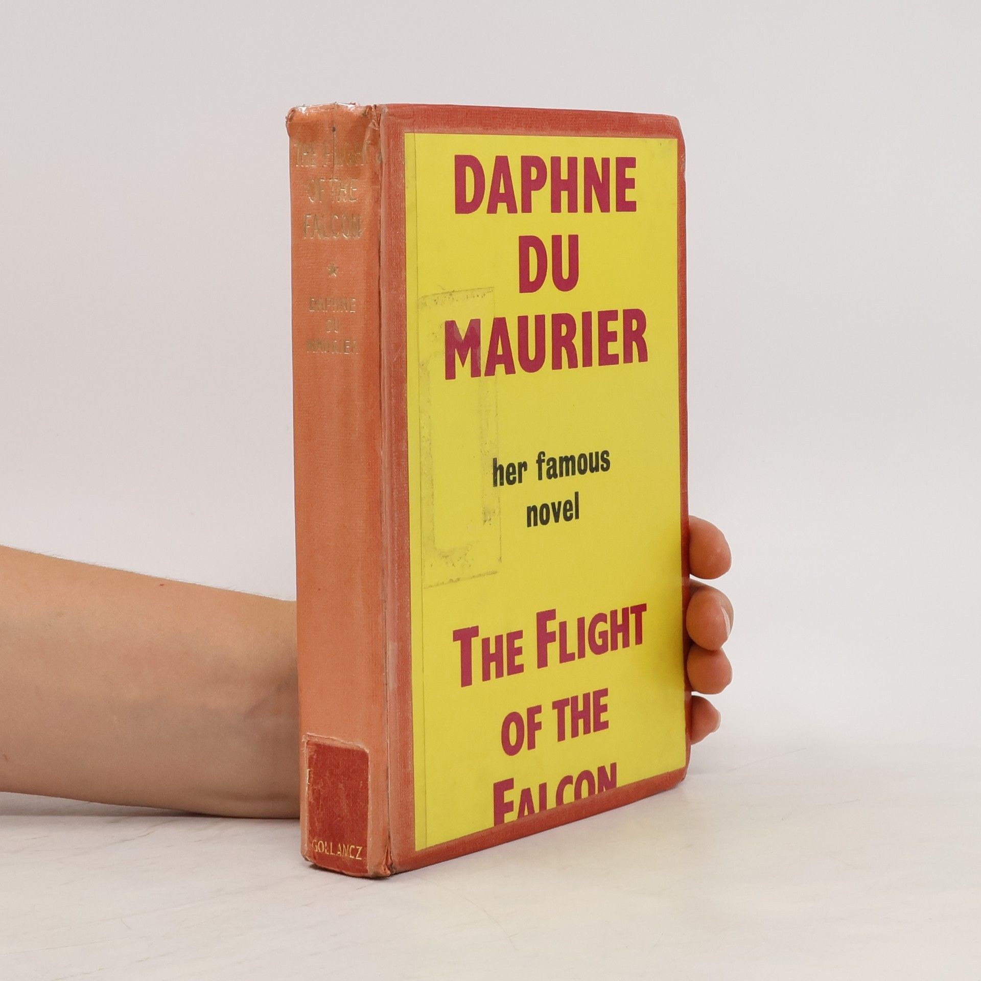 Daphne du Maurier The Flight of the Falcon
