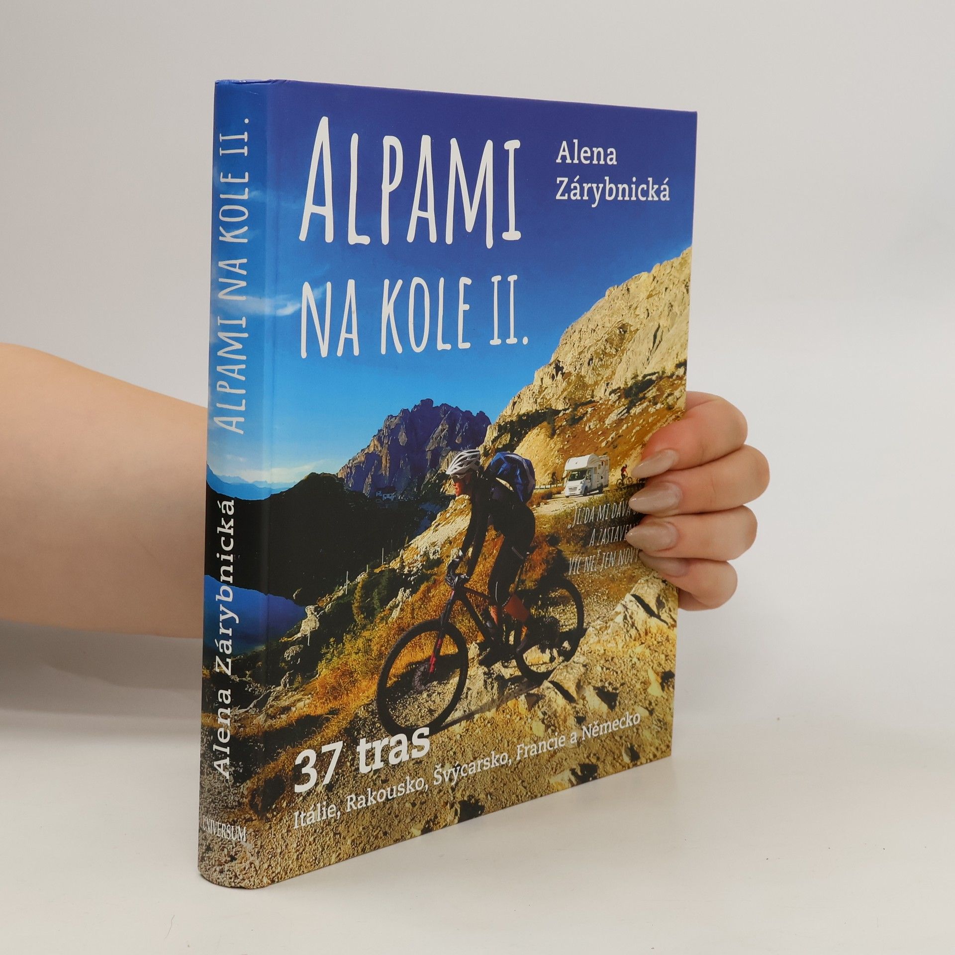 Alena Zárybnická Alpami na kole II.
