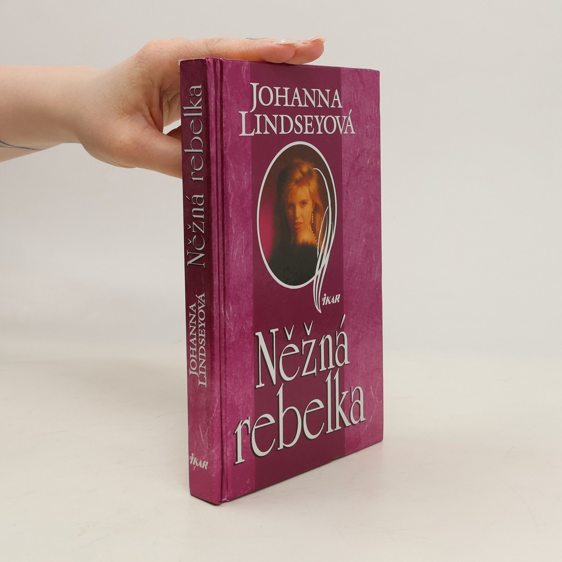 Johana Lindseyová Něžná rebelka