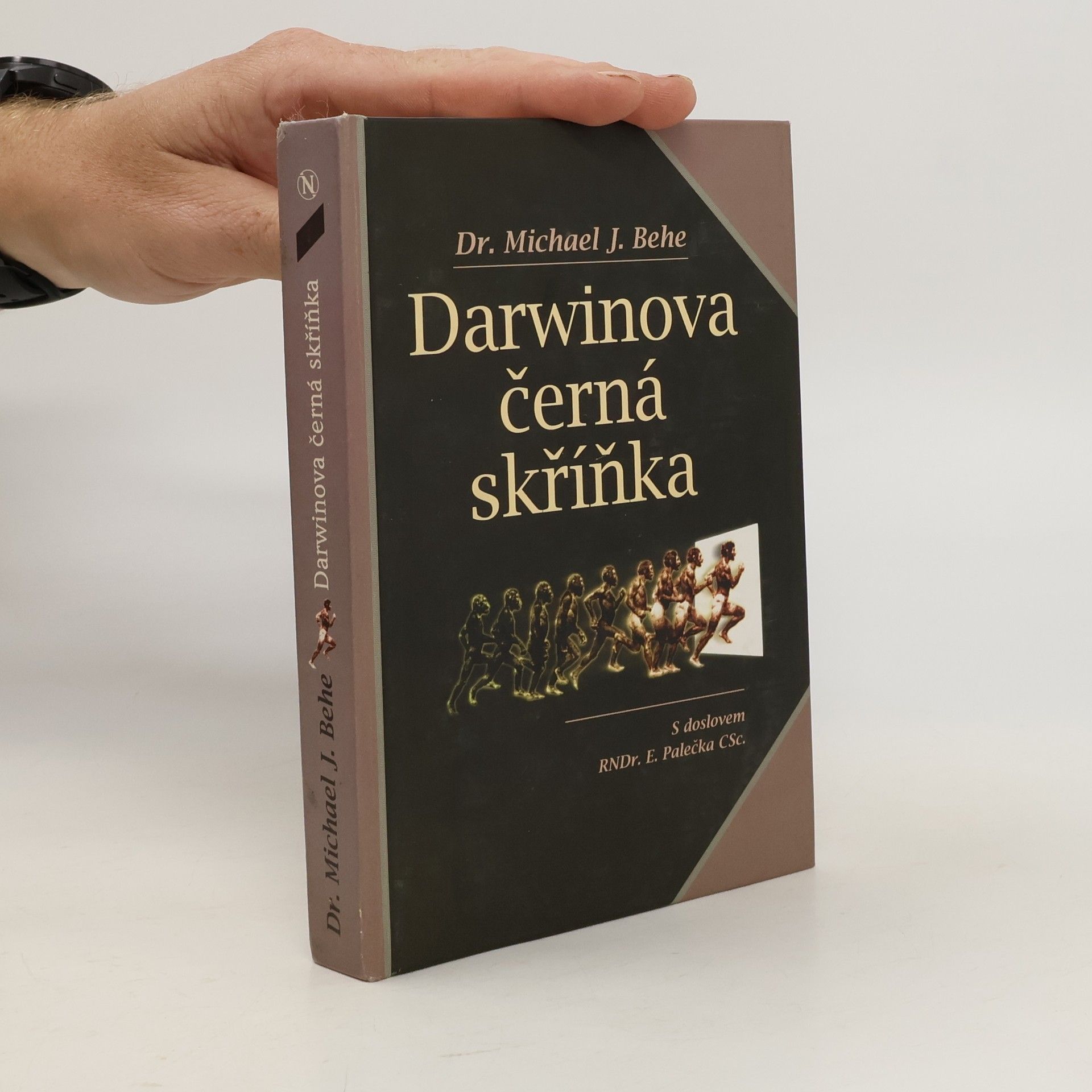 Michael Behe Darwinova černá skříňka