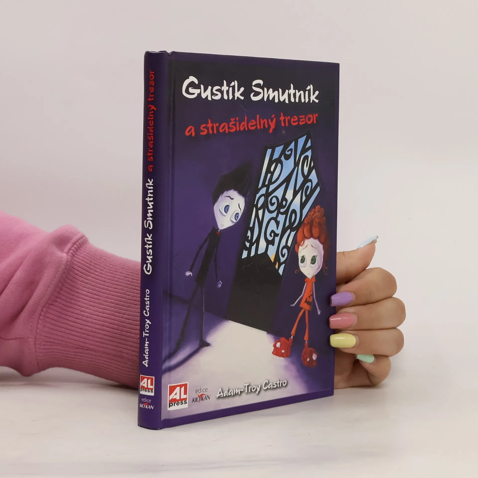 Gustík Smutník a strašidelný trezor | Book | Adam Troy Castro | CS