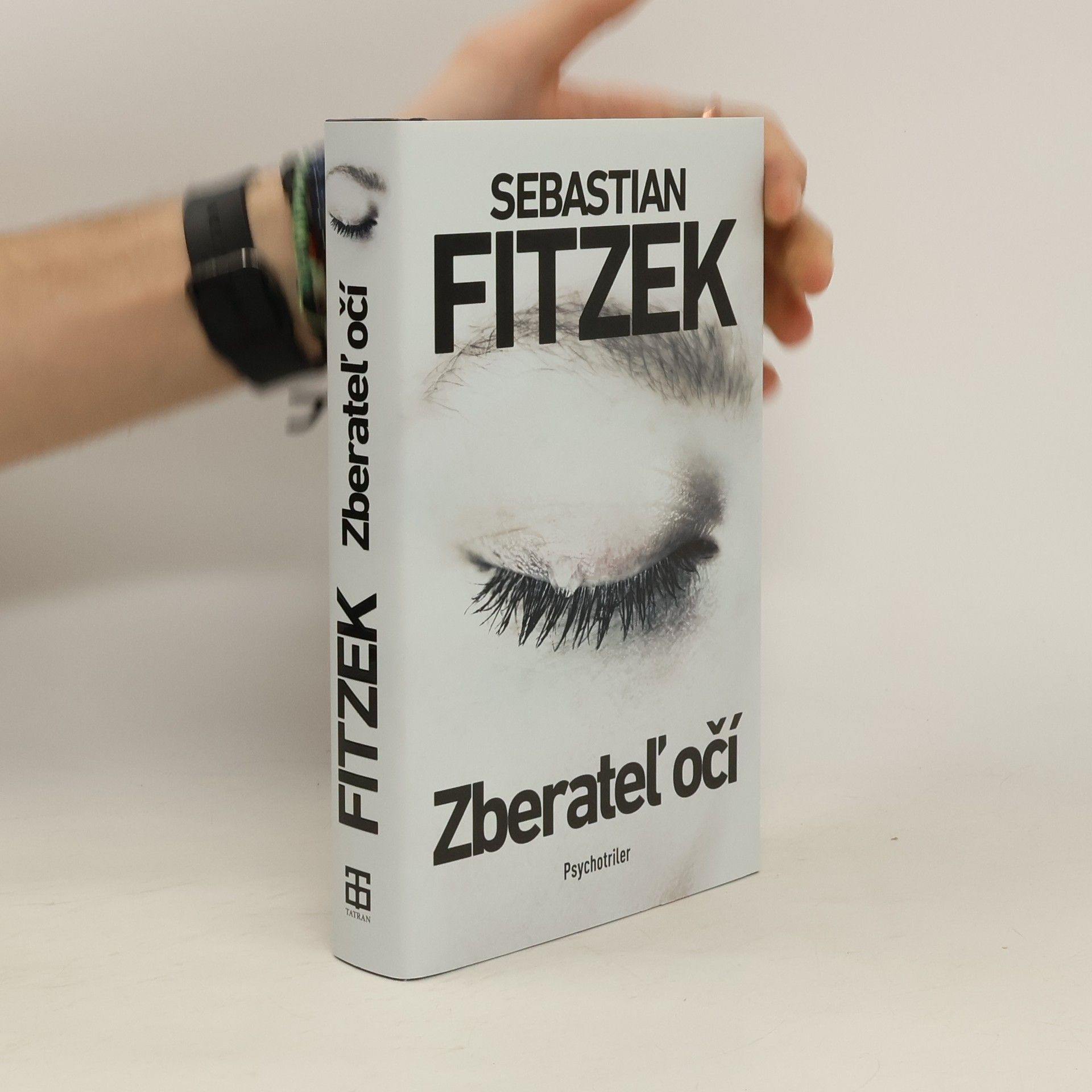 Sebastian Fitzek Zberateľ  očí